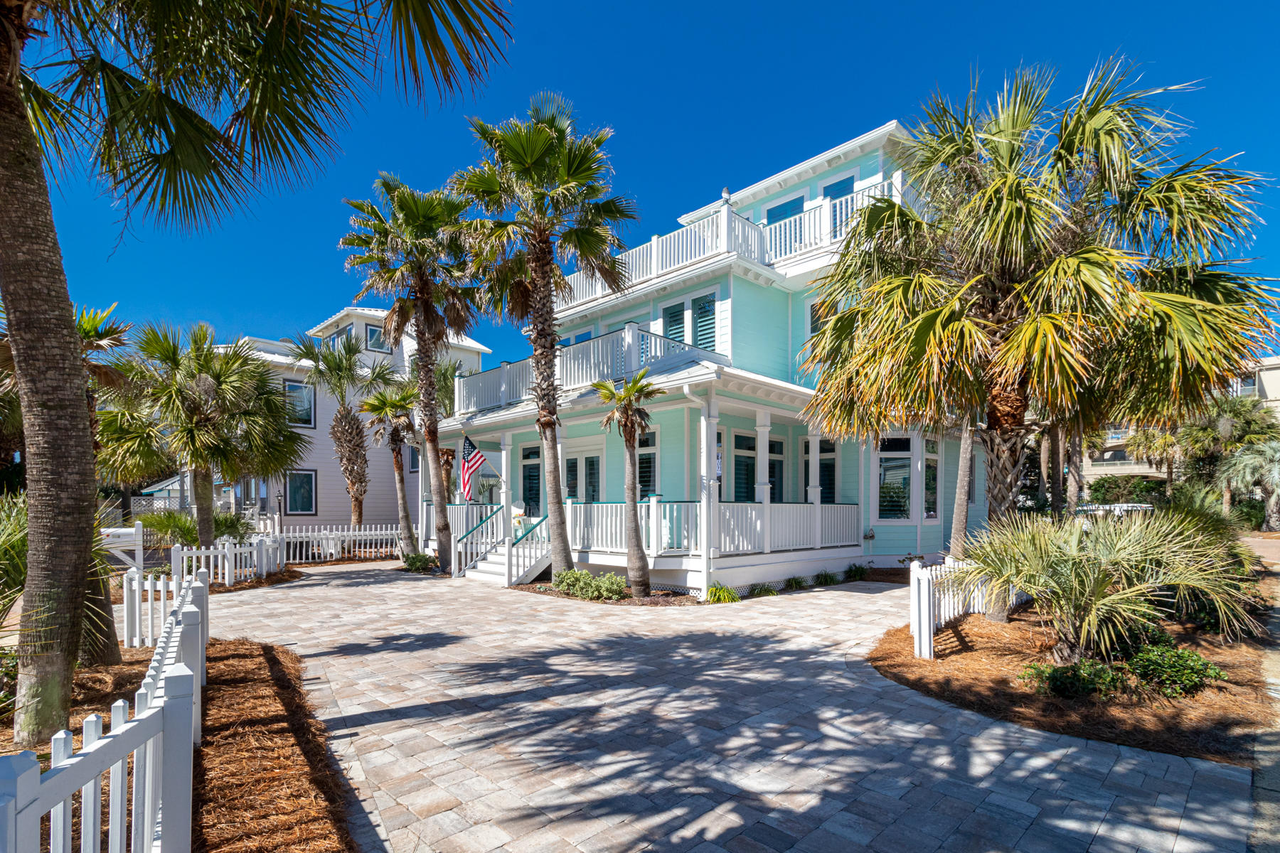 SUNRISE BEACH - Residential