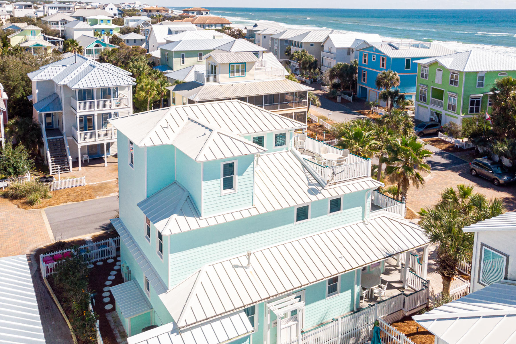 SUNRISE BEACH - Residential