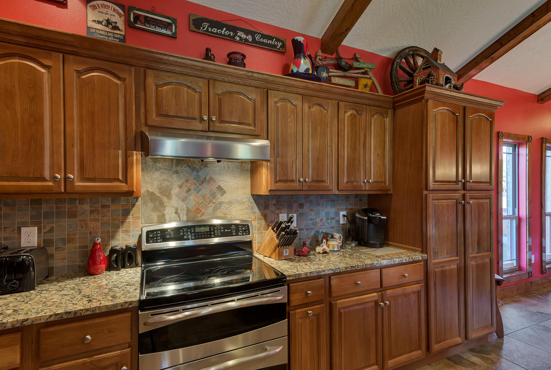 38 Acre Ranch - Farm