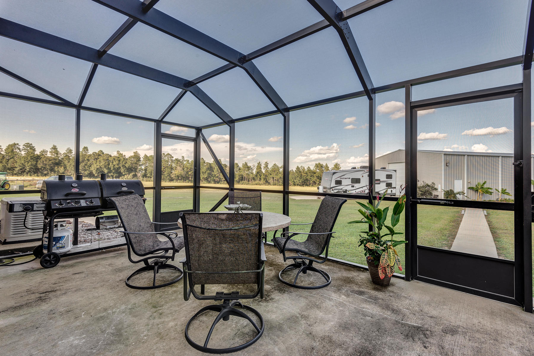 38 Acre Ranch - Farm