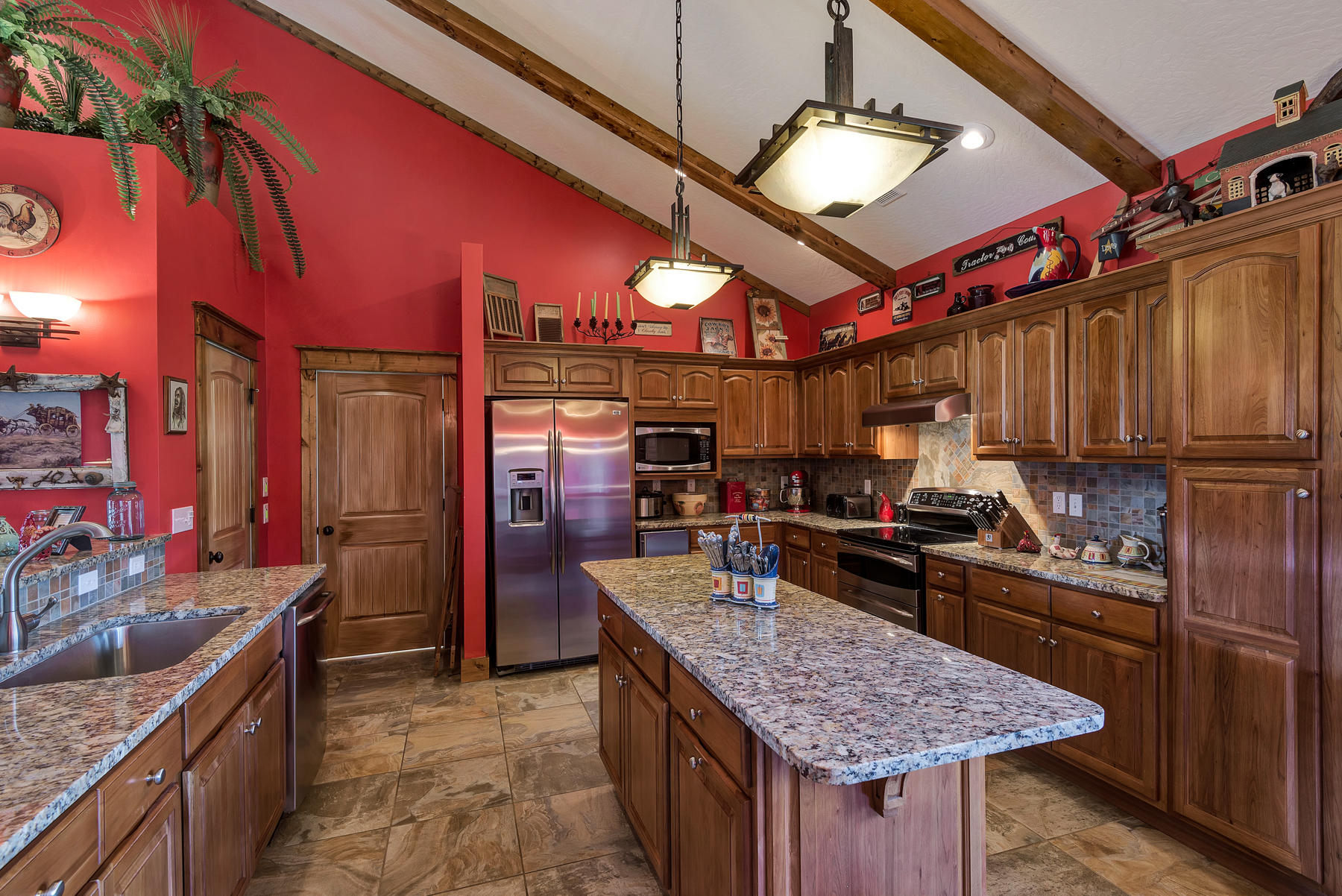 38 Acre Ranch - Farm