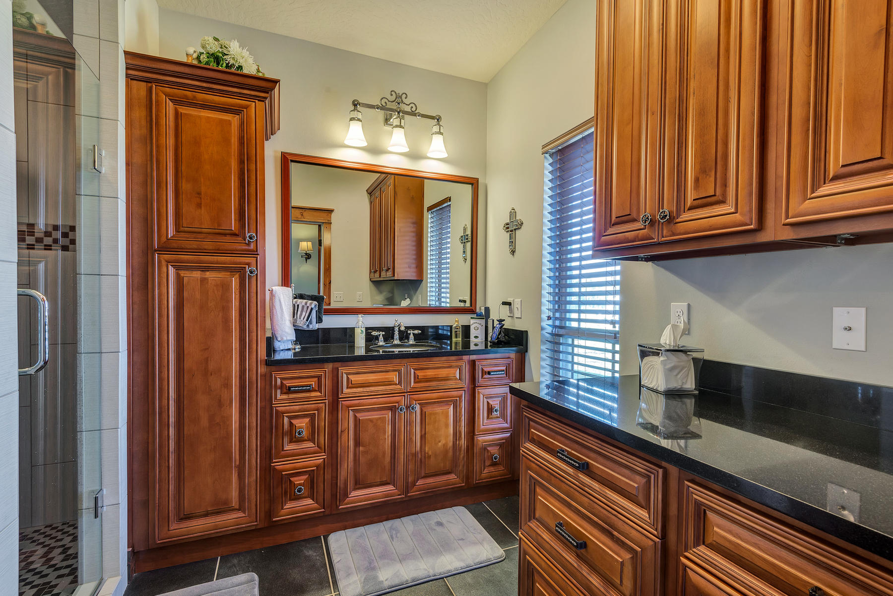 38 Acre Ranch - Farm