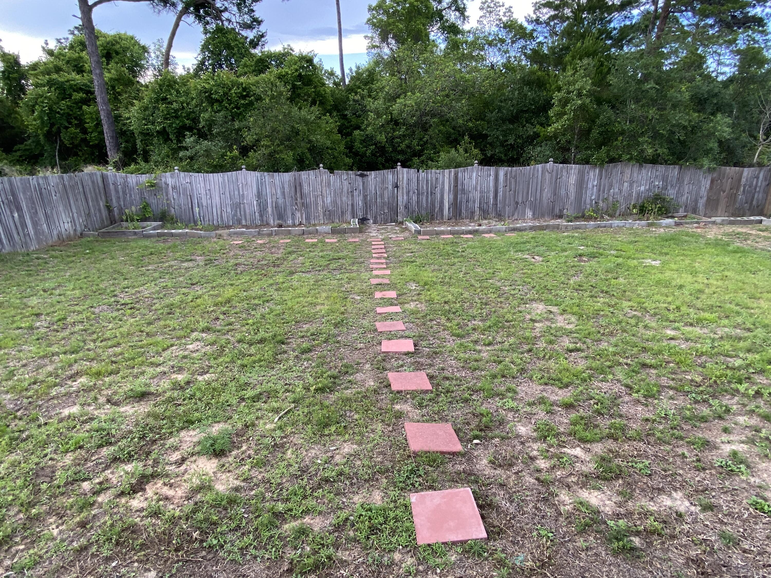 TREASURE ISLE ESTATES - Residential Lease