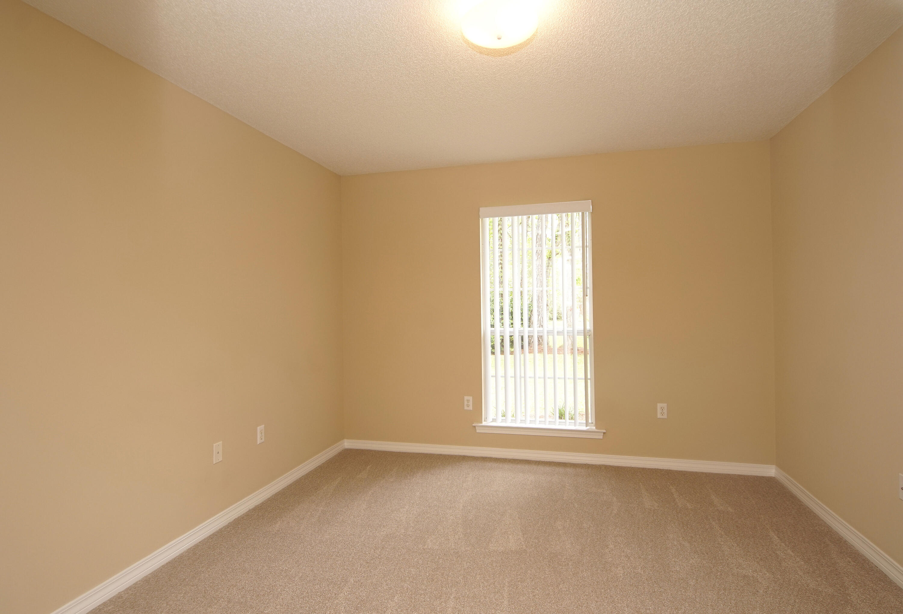 Valparaiso Pinecrest 6 - Residential