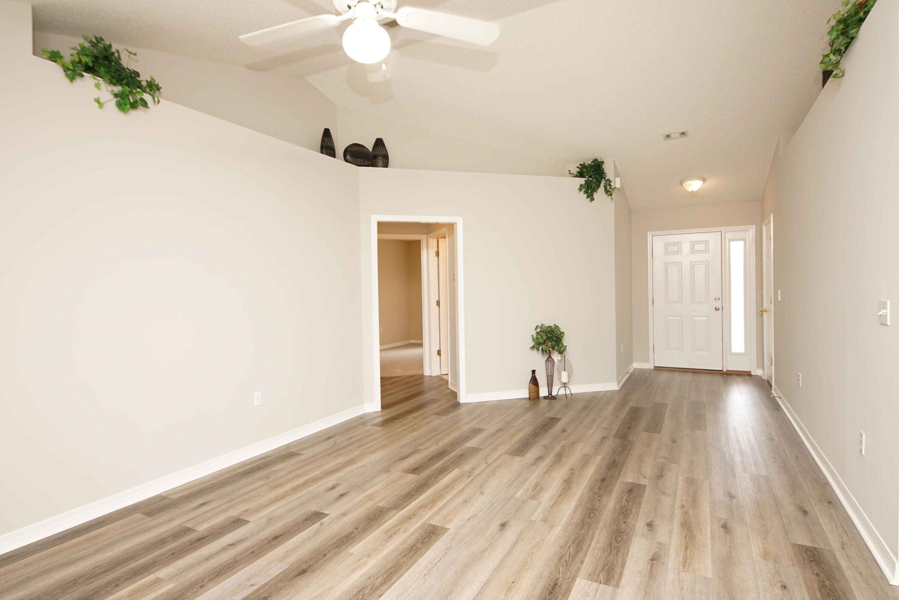 Valparaiso Pinecrest 6 - Residential