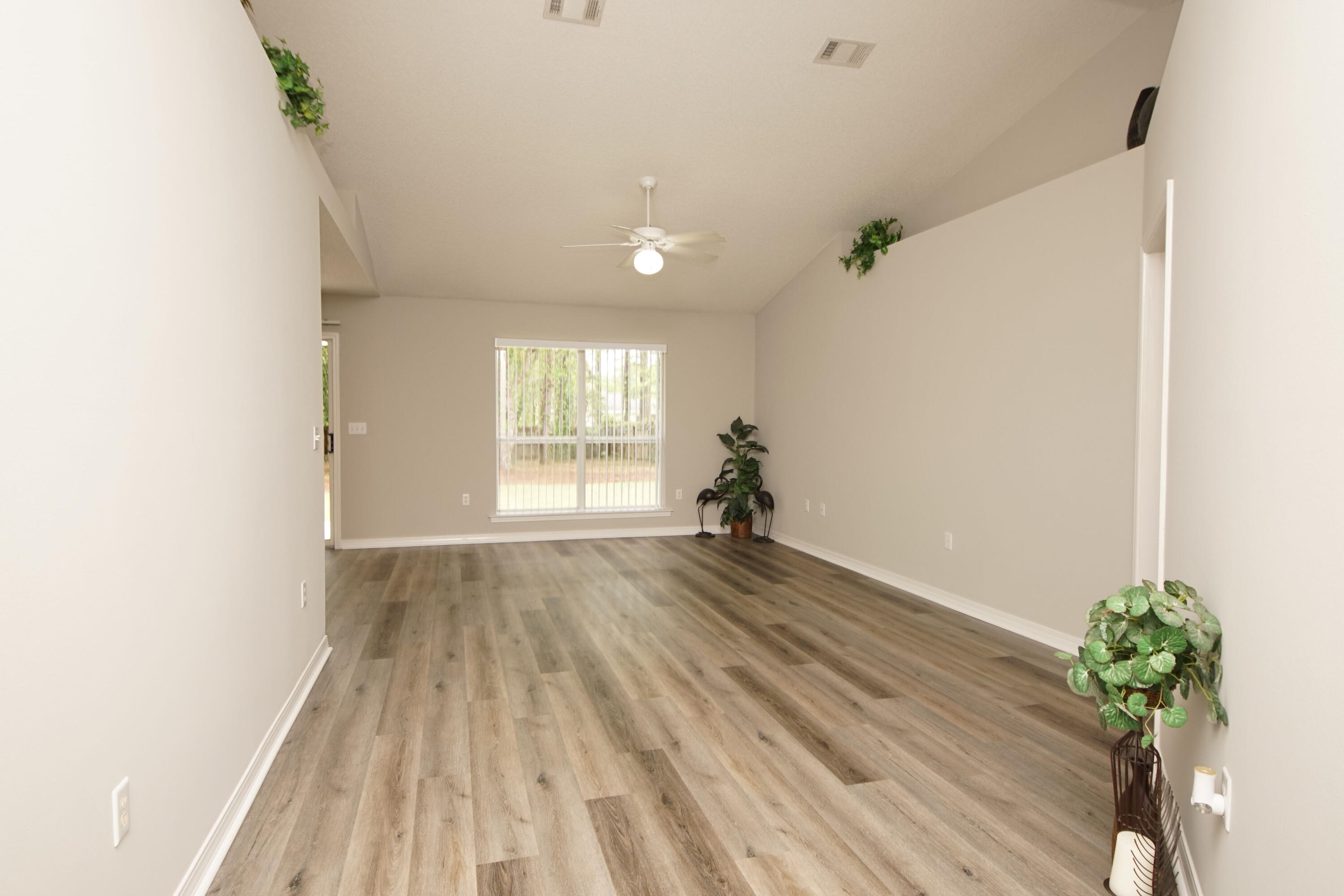 Valparaiso Pinecrest 6 - Residential