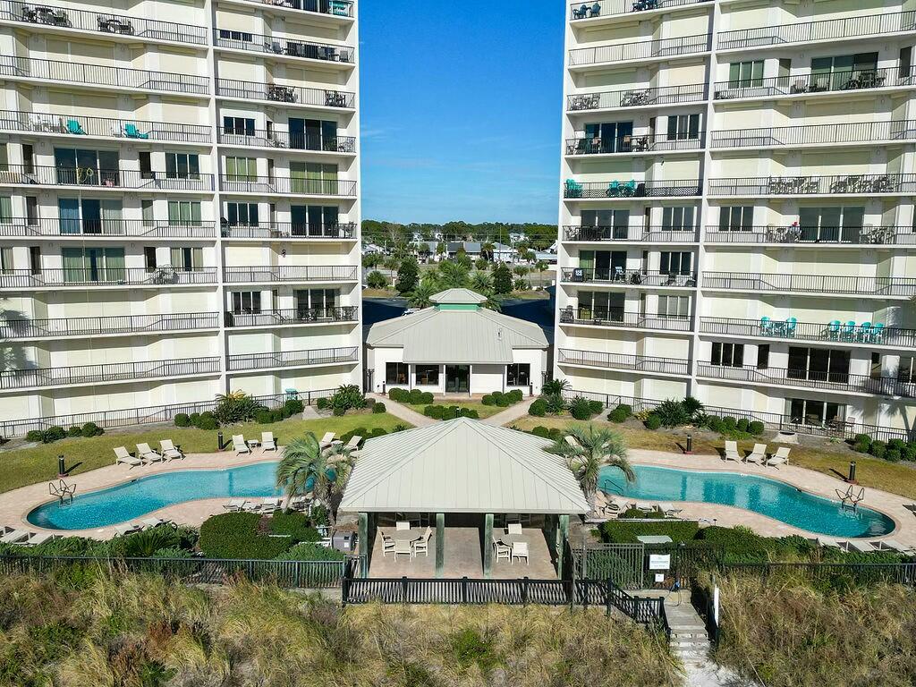 SUMMERWIND CONDOS - Residential