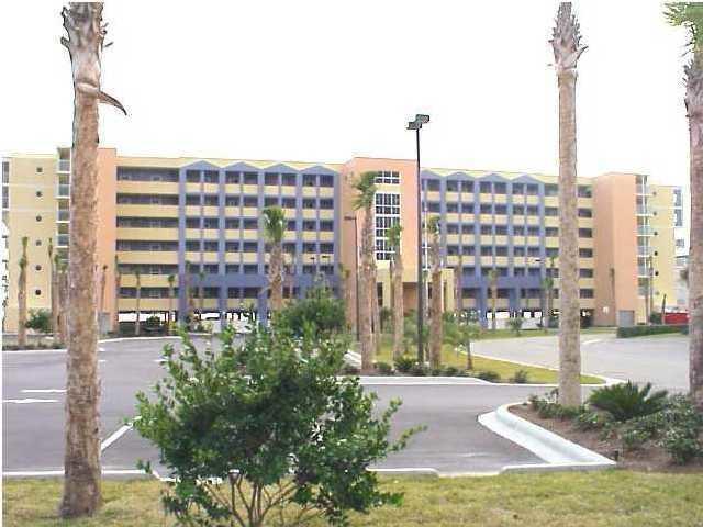 PELICAN ISLE - Residential