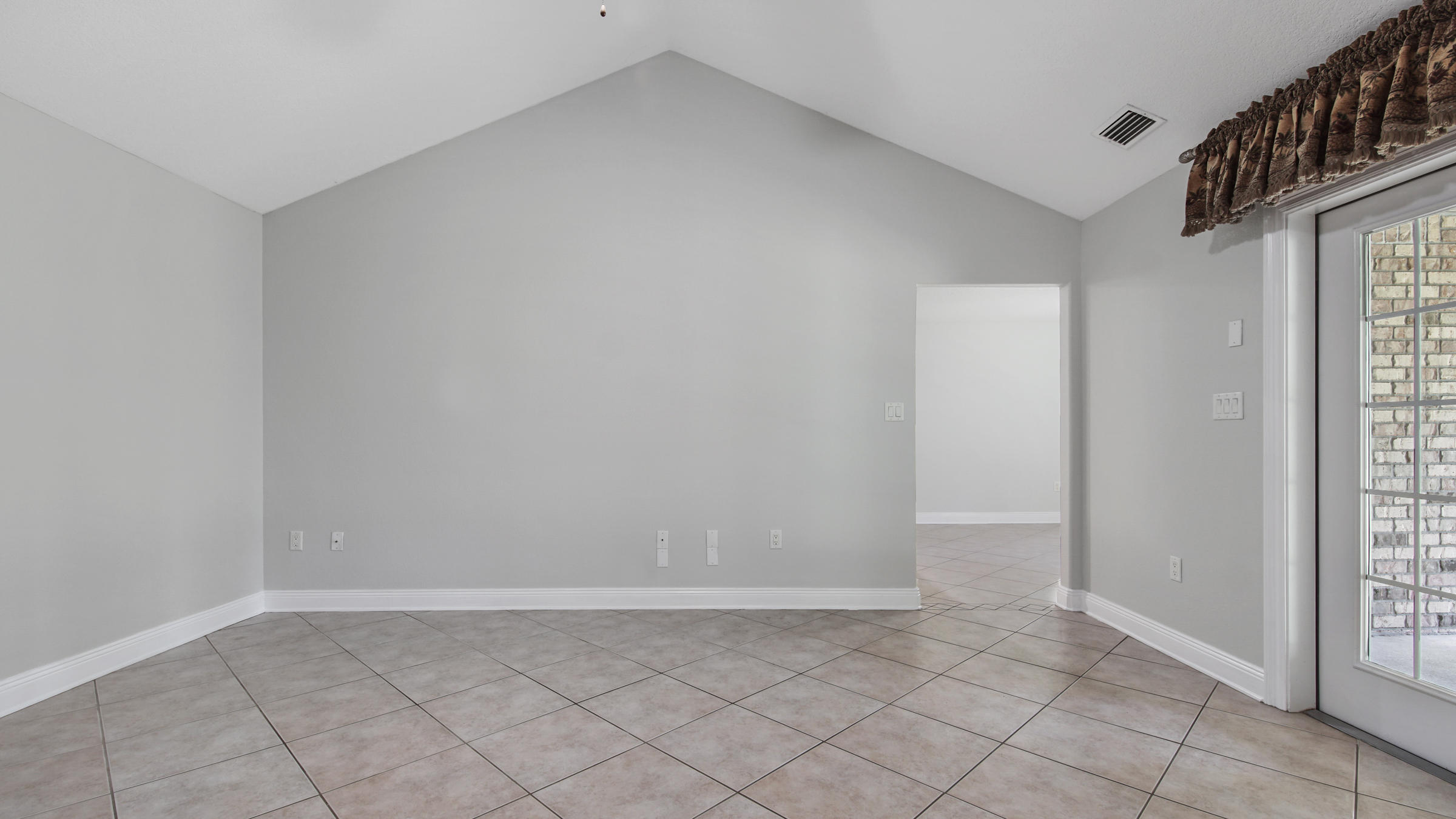 MOORS GOLF AND RACQUET CLUB(THE) - Residential