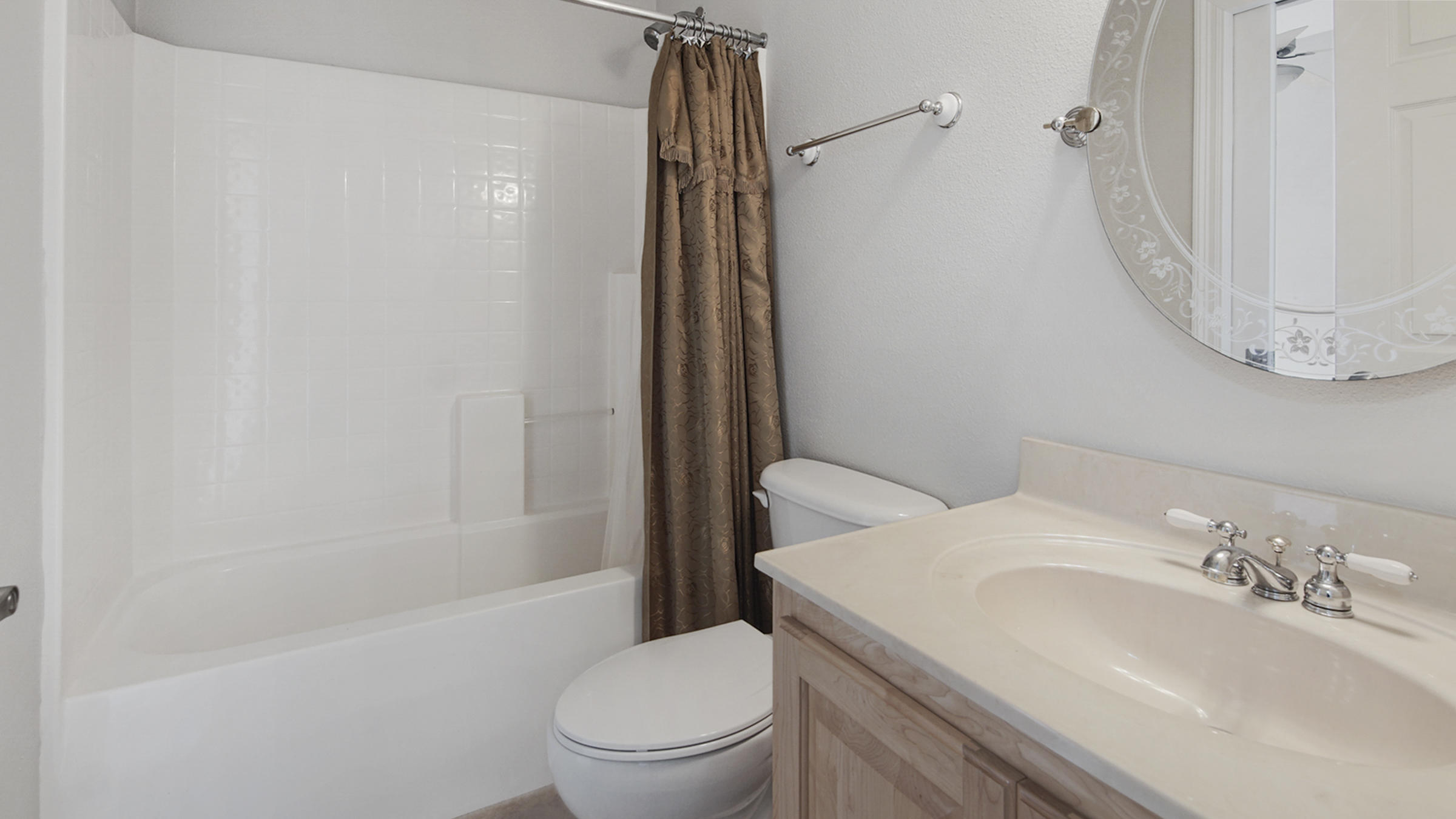 MOORS GOLF AND RACQUET CLUB(THE) - Residential