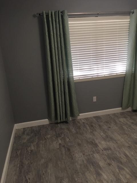 ROYAL OAK VILLAGE 2A - Residential Lease