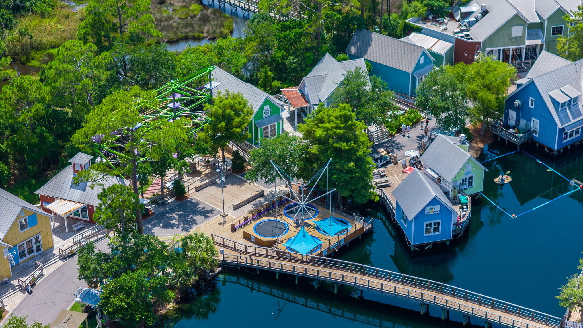 VANTAGE POINTE - Residential