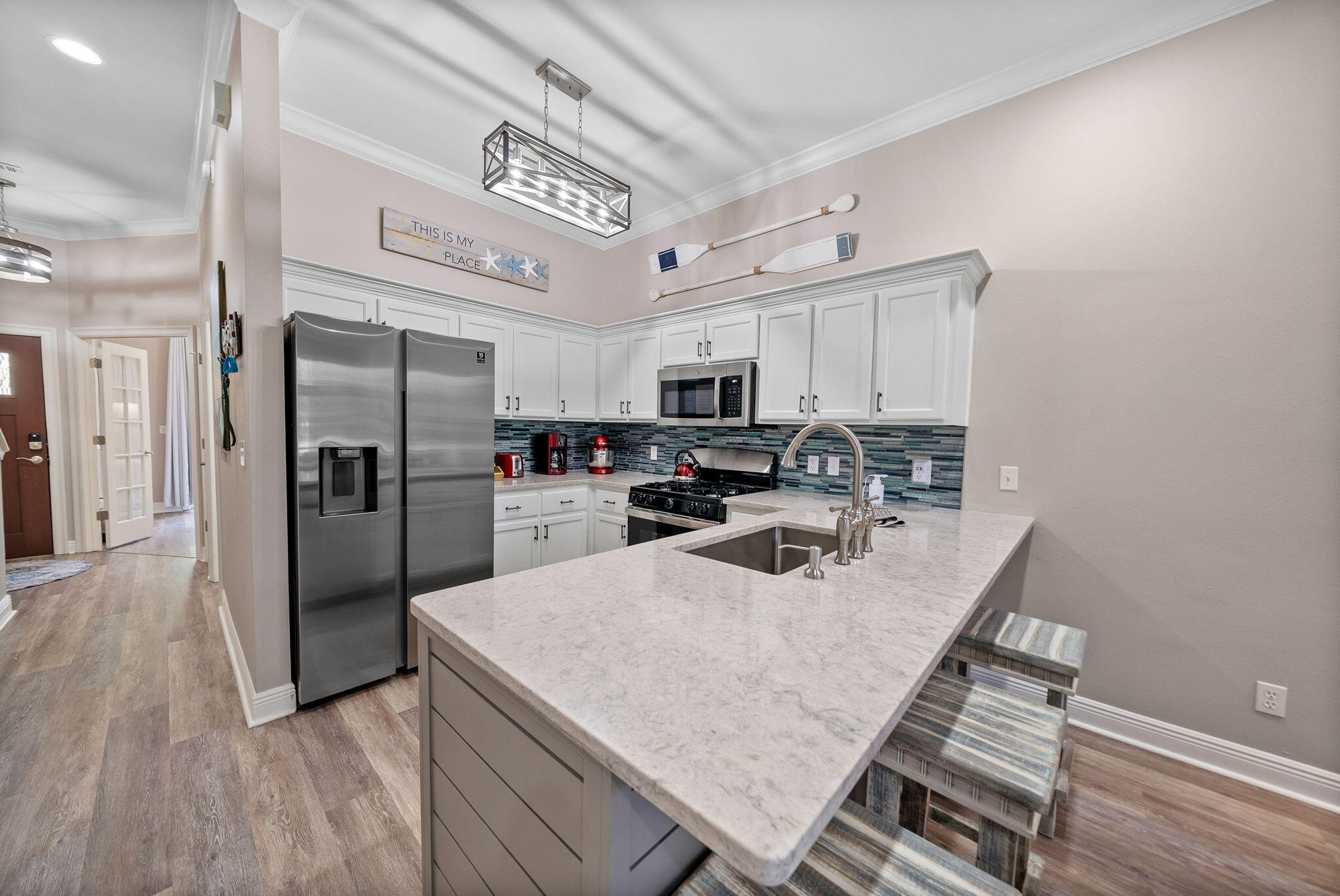 VANTAGE POINTE - Residential