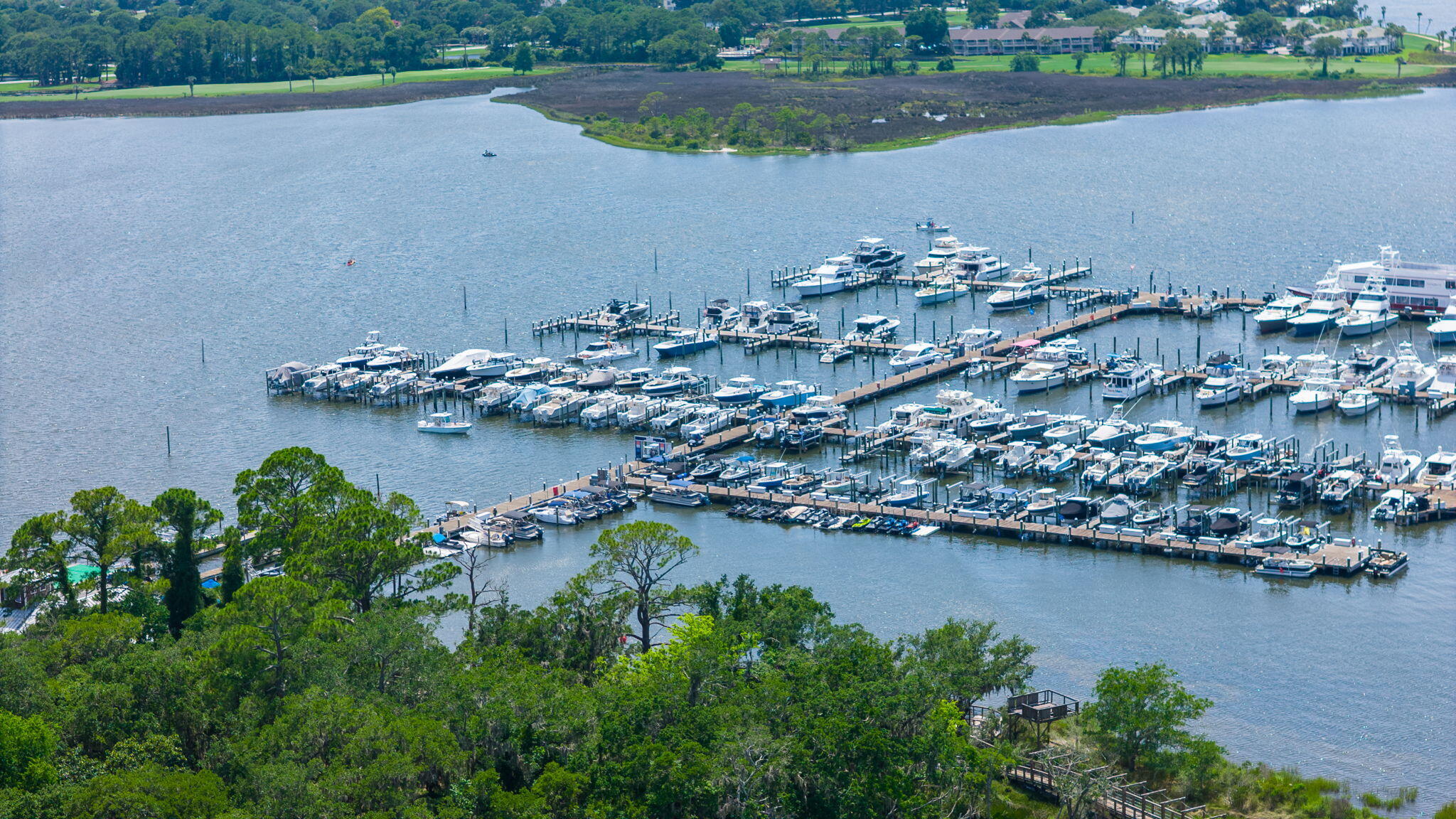 VANTAGE POINTE - Residential