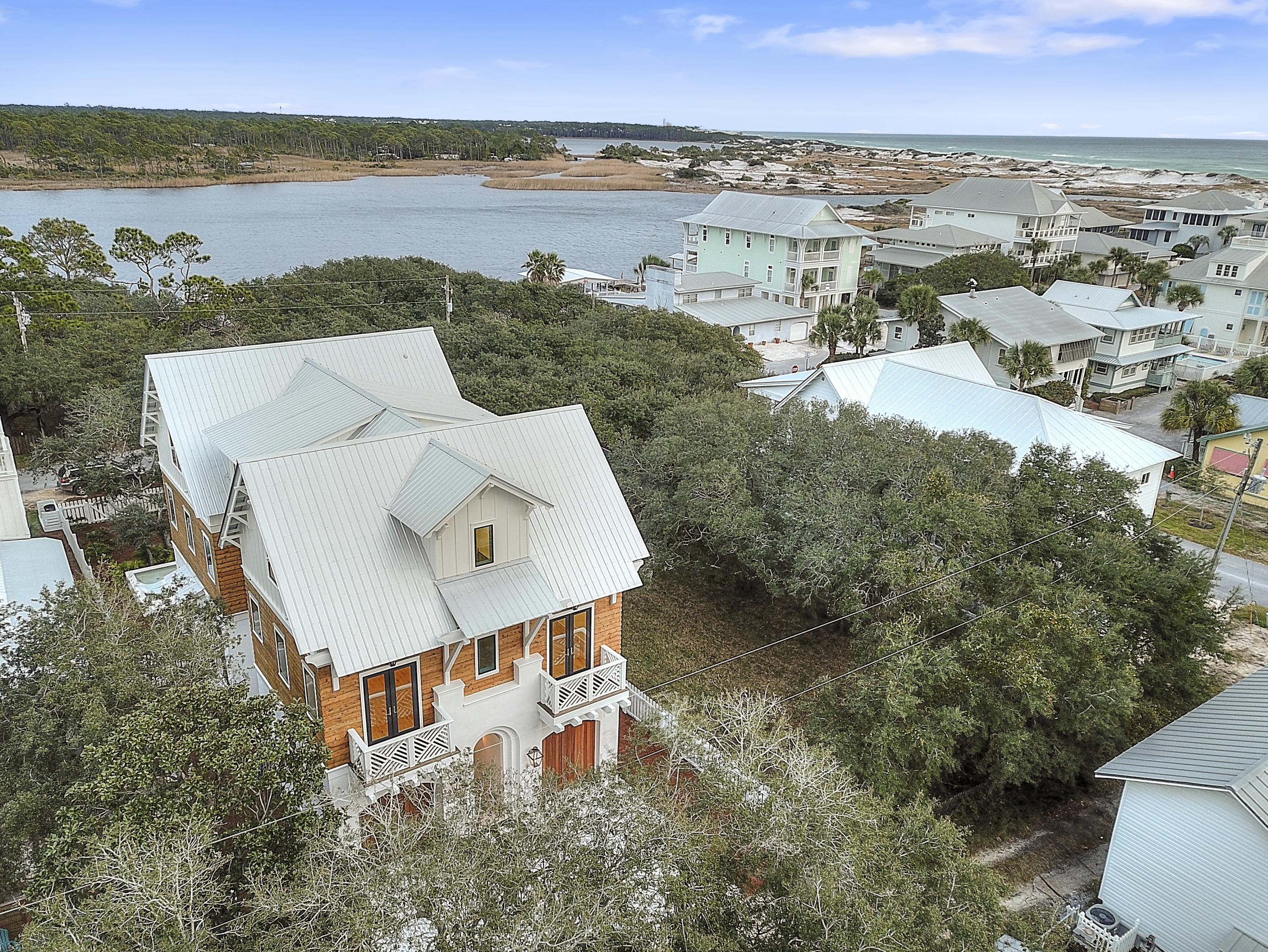 GRAYTON BEACH - Residential