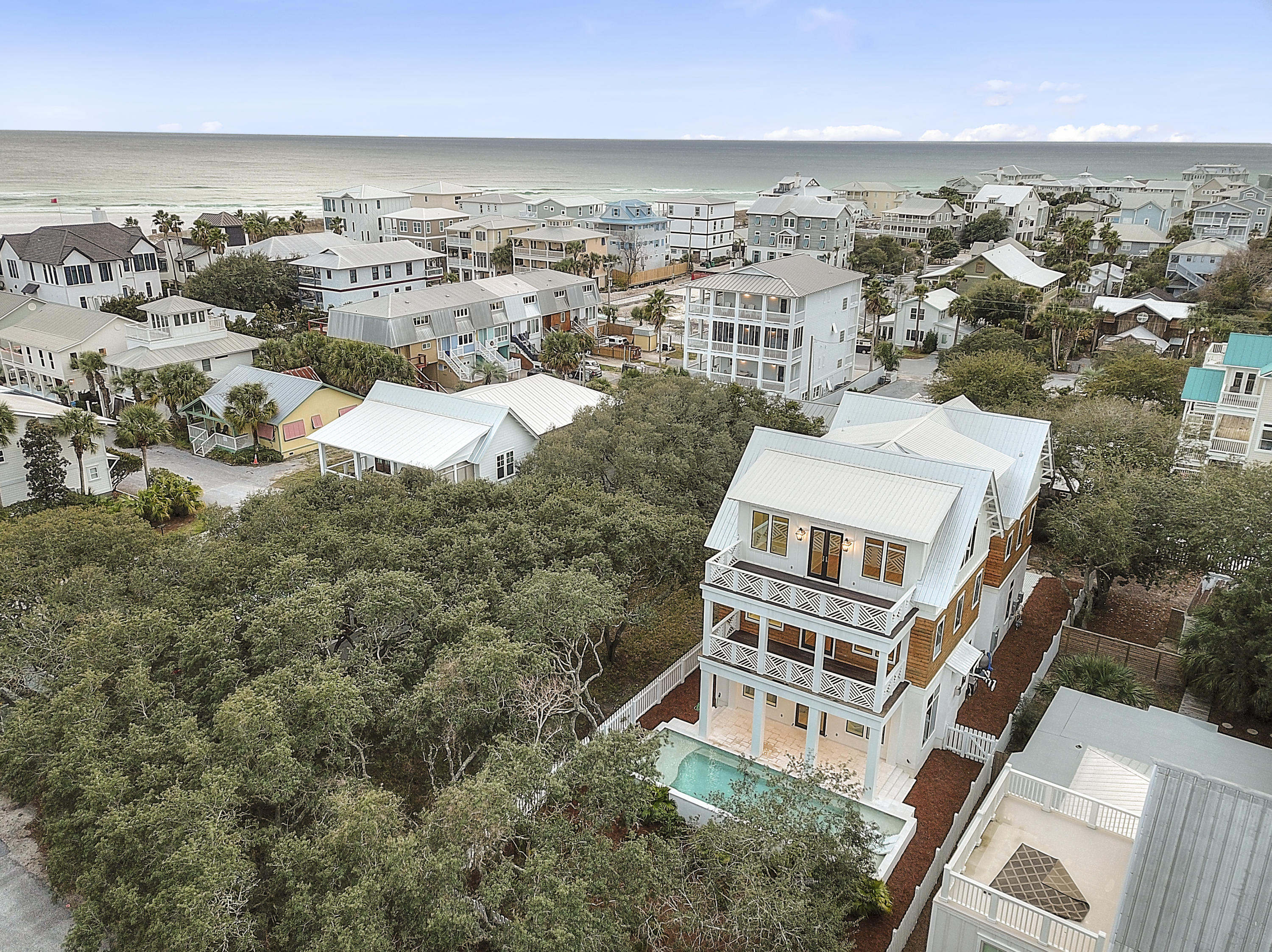 GRAYTON BEACH - Residential