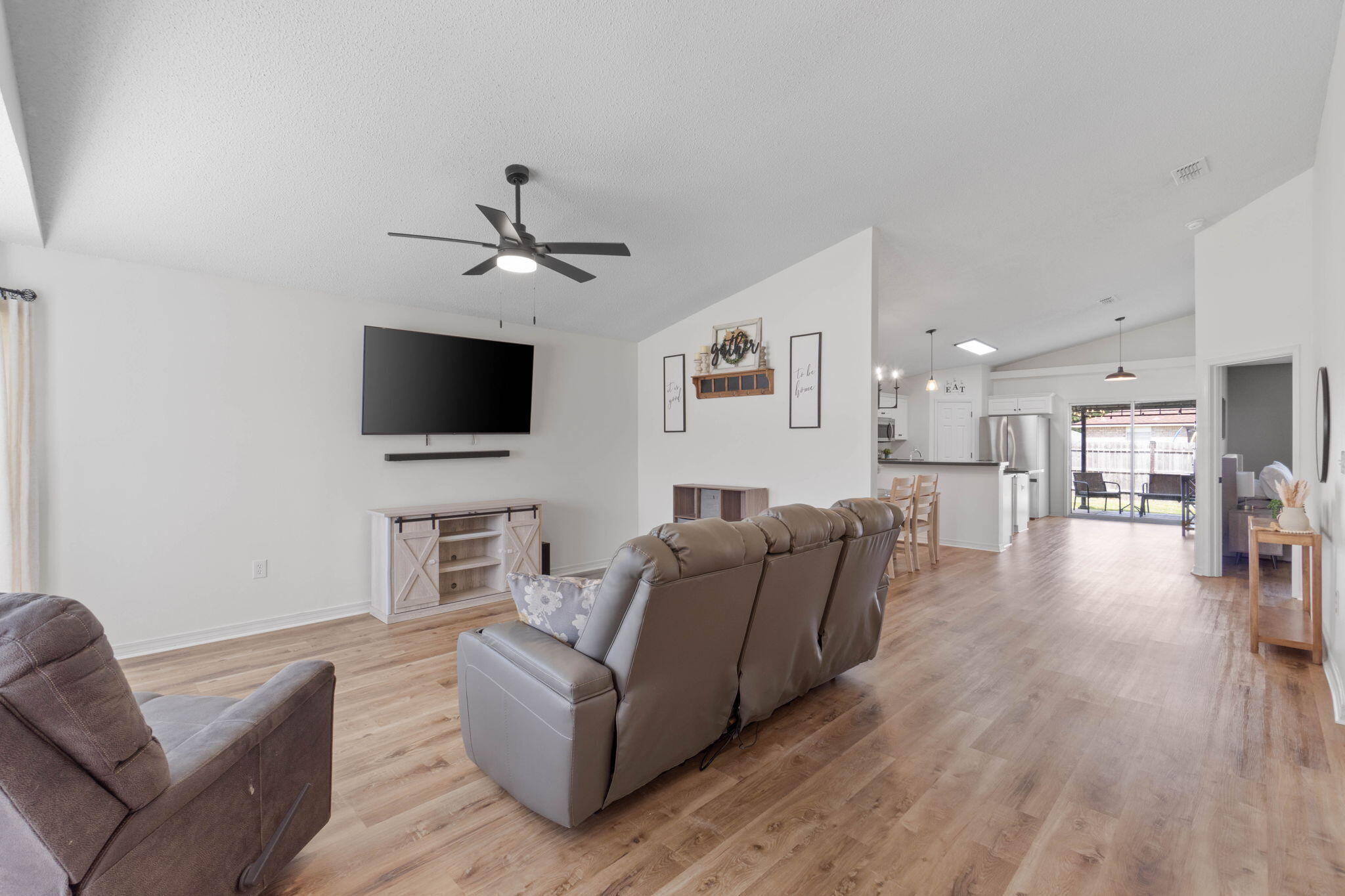 REDSTONE ESTATES - Residential