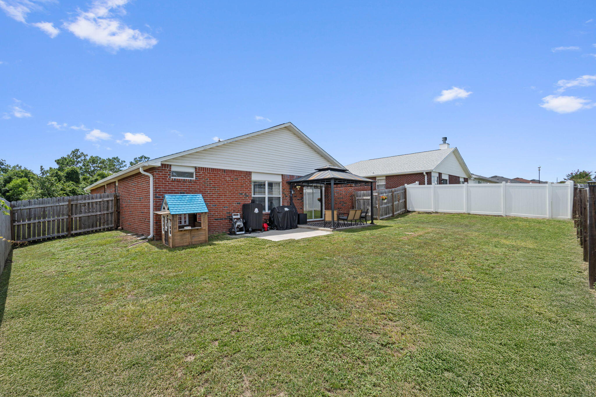 REDSTONE ESTATES - Residential