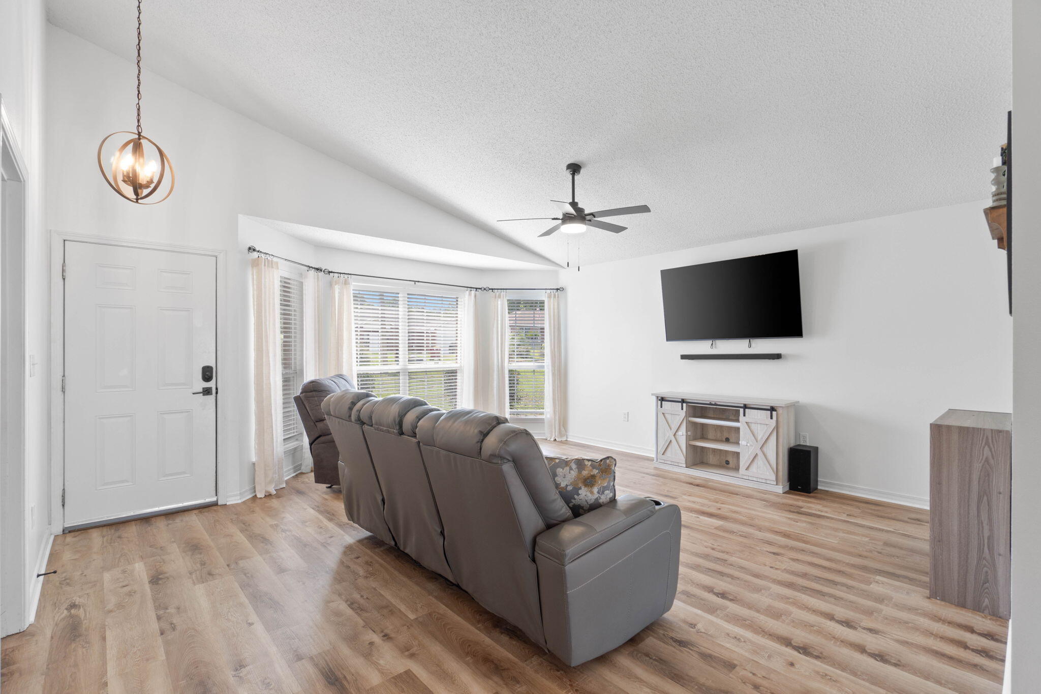 REDSTONE ESTATES - Residential