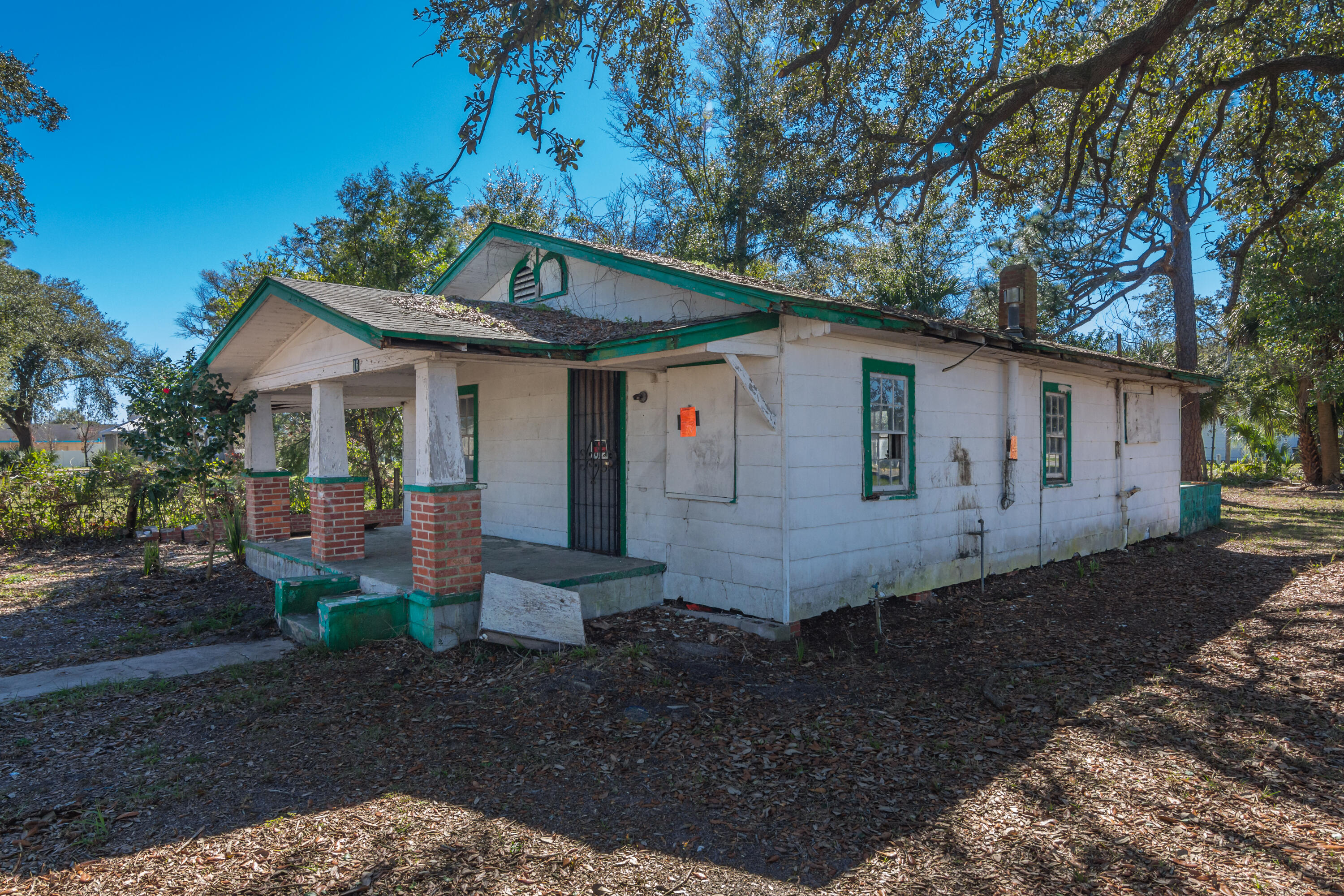 PINEGROVE - Residential