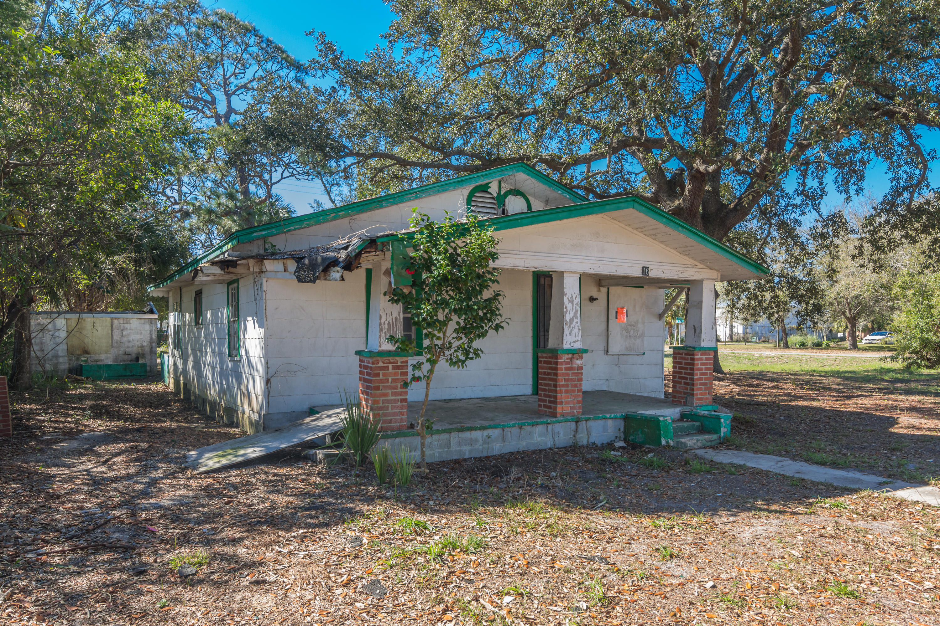 PINEGROVE - Residential