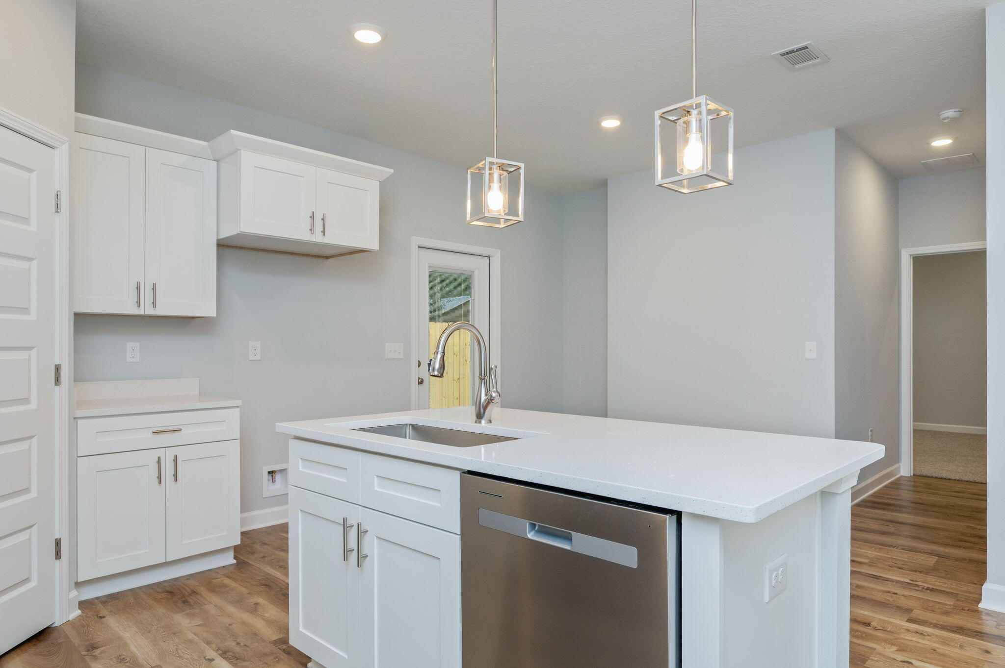 OAK HOLLOW - Residential