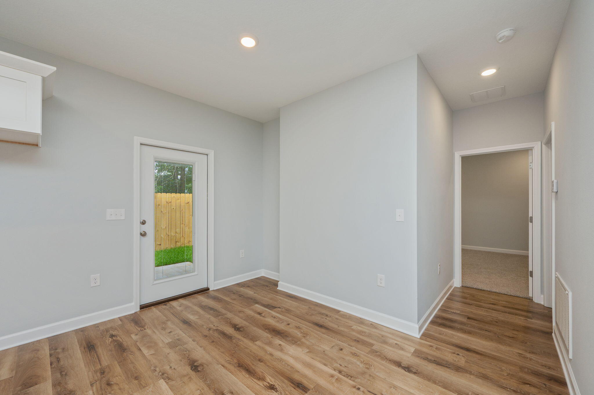 OAK HOLLOW - Residential