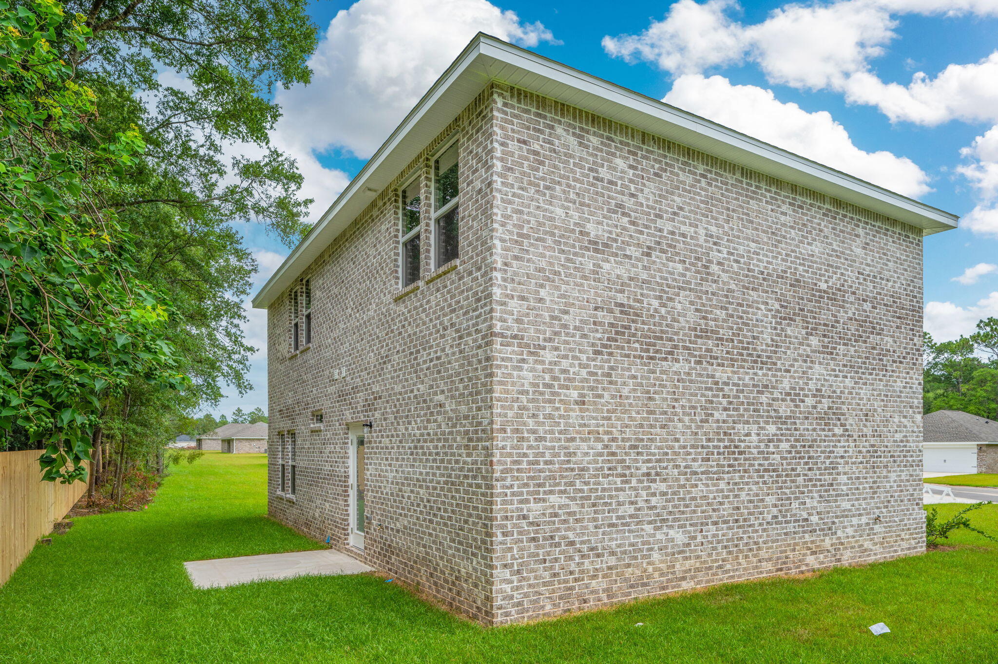 OAK HOLLOW - Residential