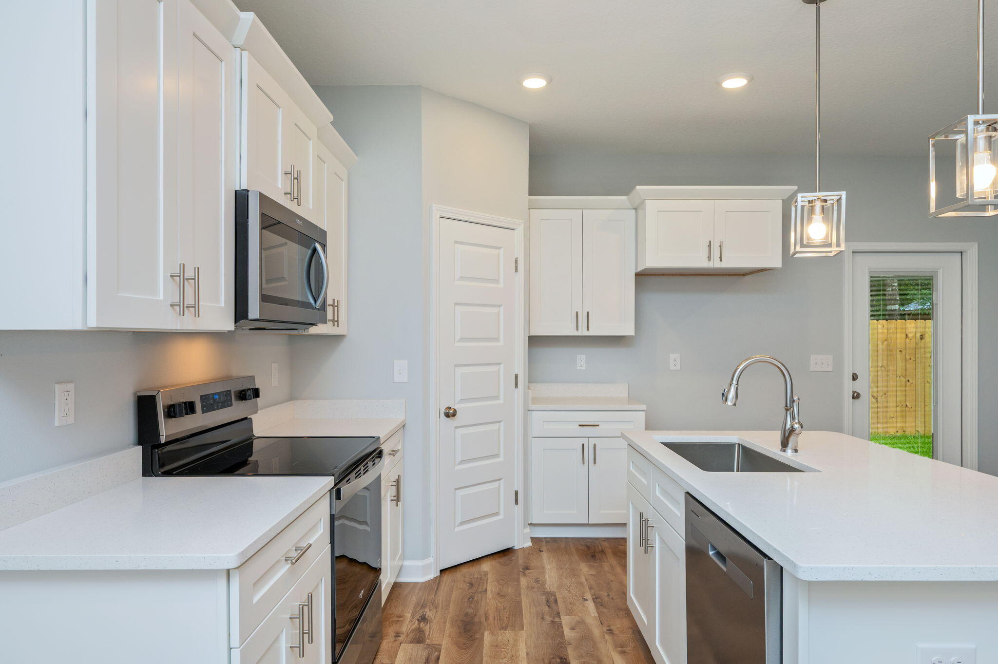 OAK HOLLOW - Residential