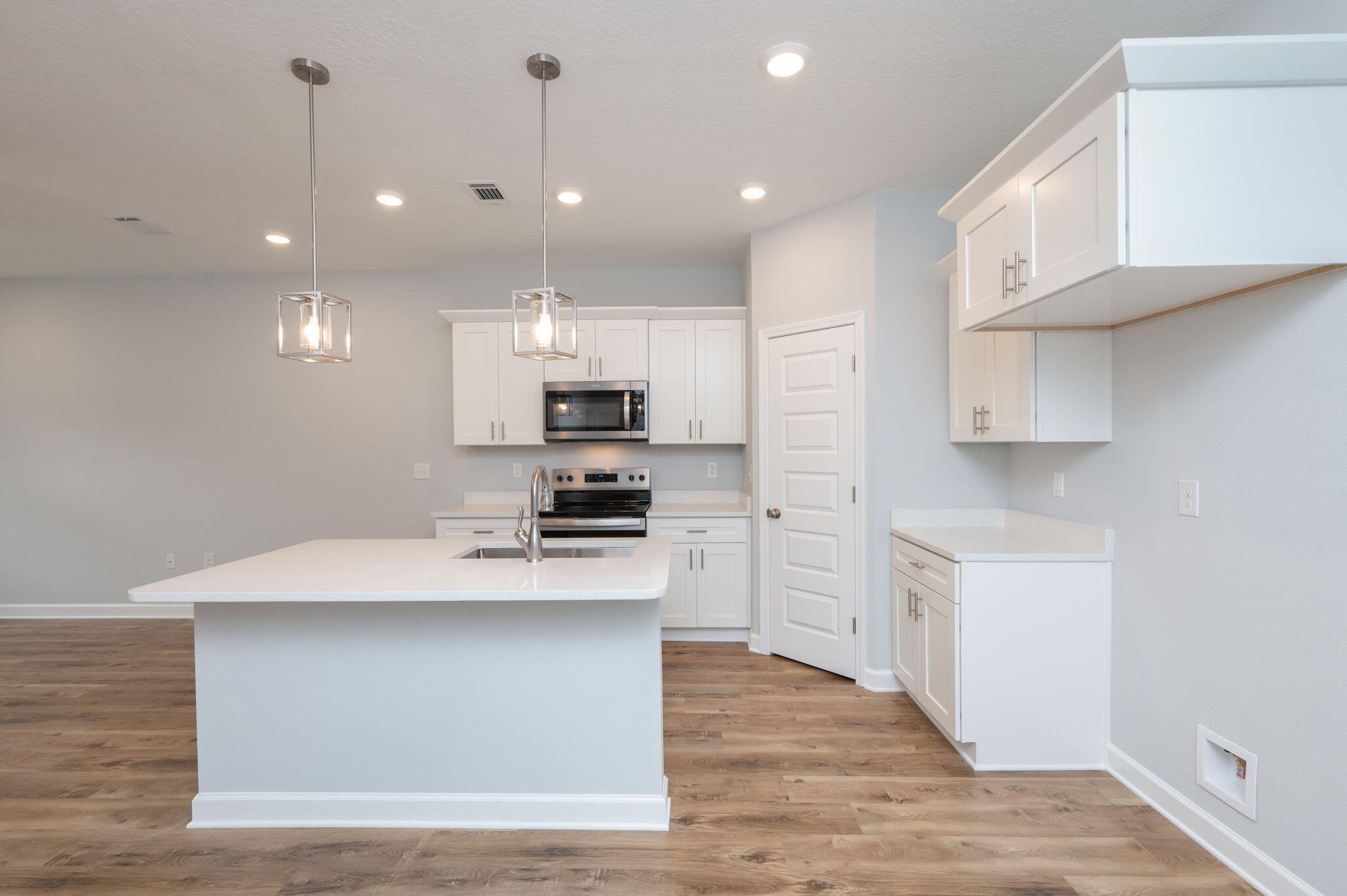 OAK HOLLOW - Residential