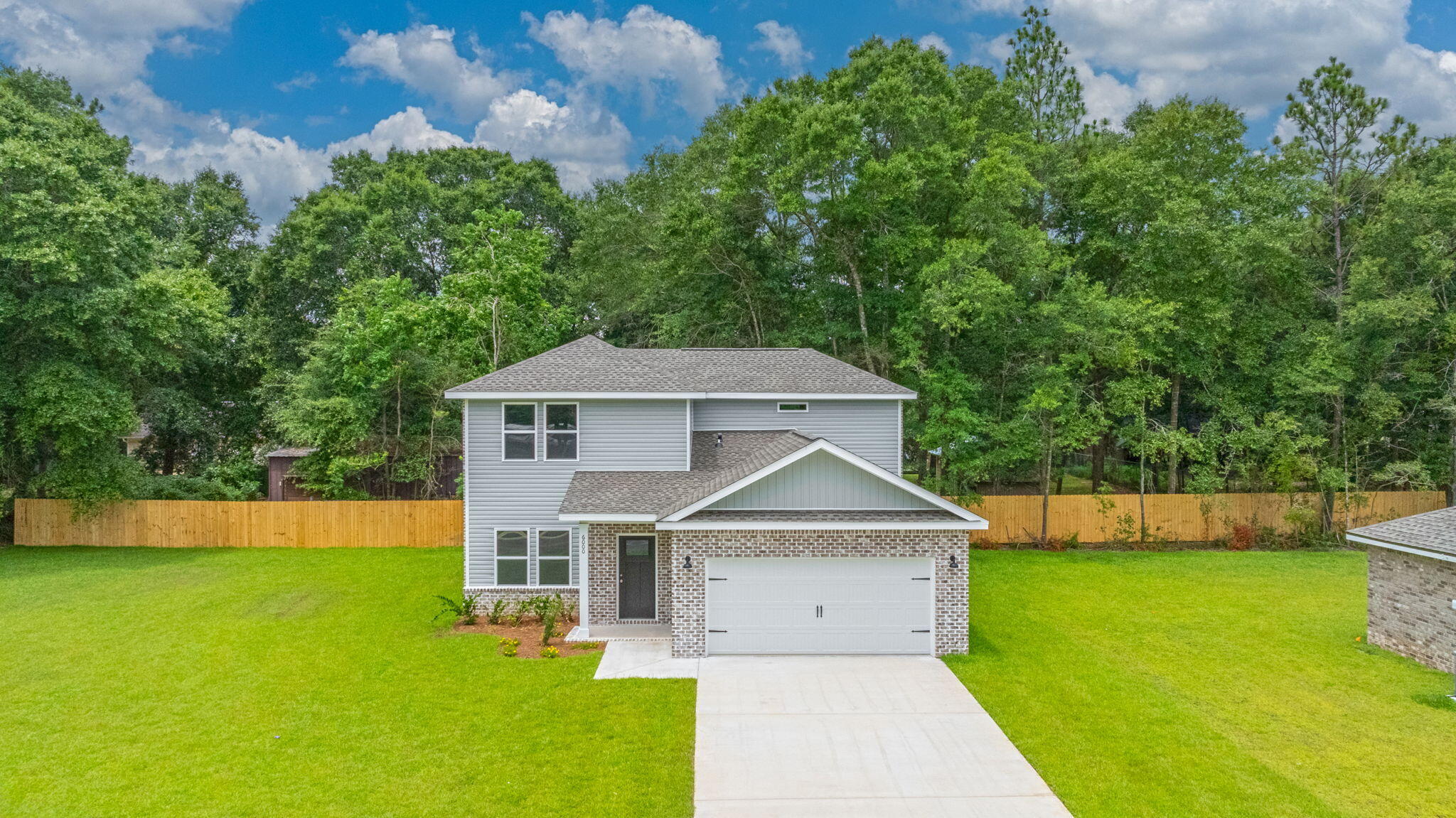 OAK HOLLOW - Residential
