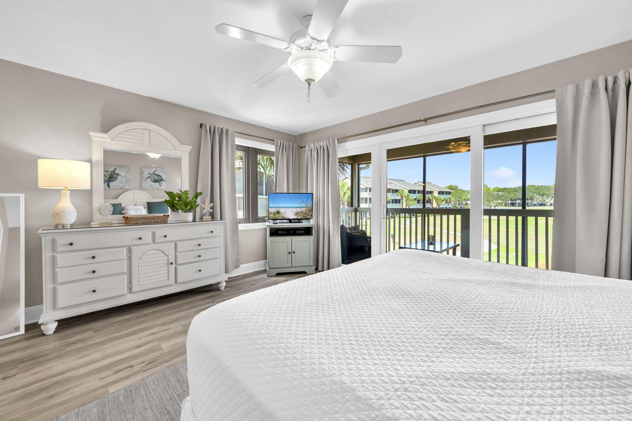 SEASCAPE Lakeside - Residential