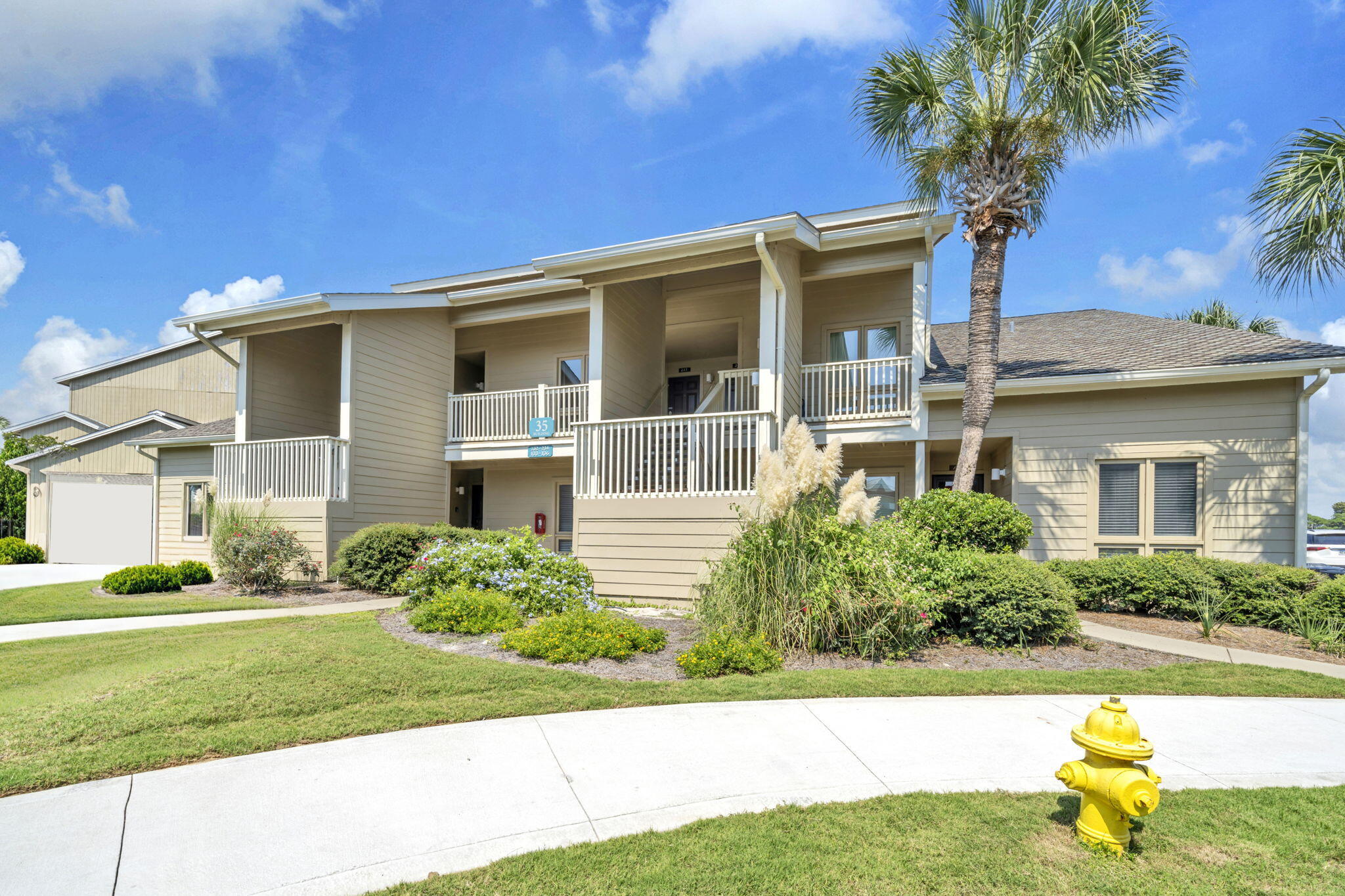 SEASCAPE Lakeside - Residential
