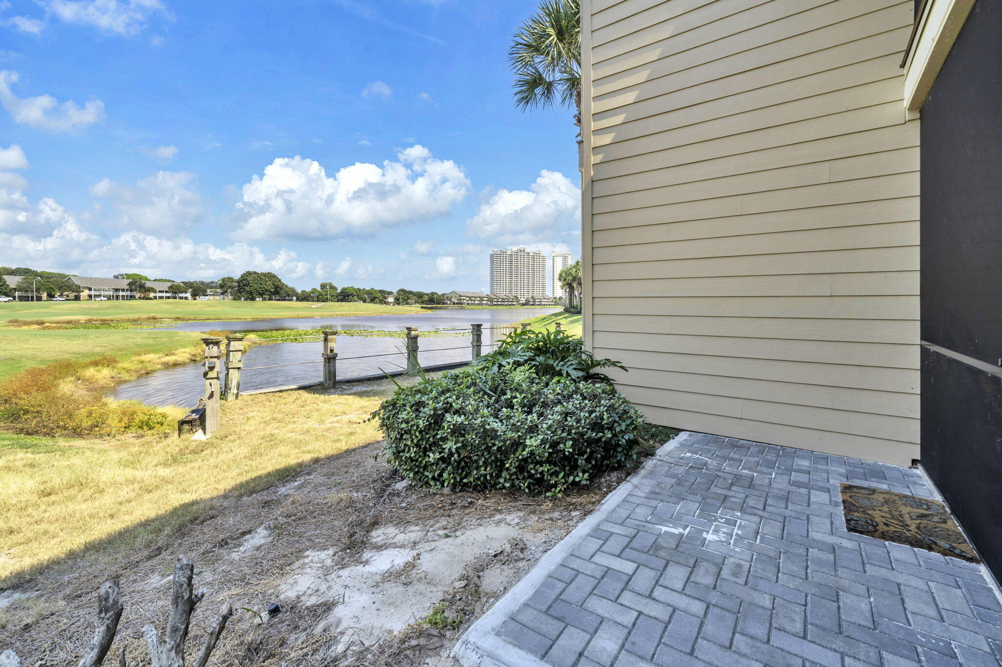 SEASCAPE Lakeside - Residential