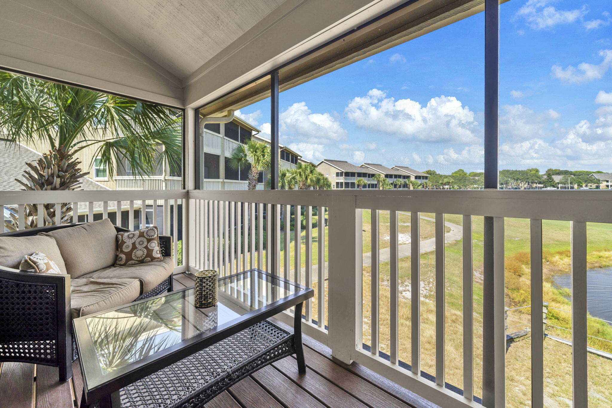 SEASCAPE Lakeside - Residential