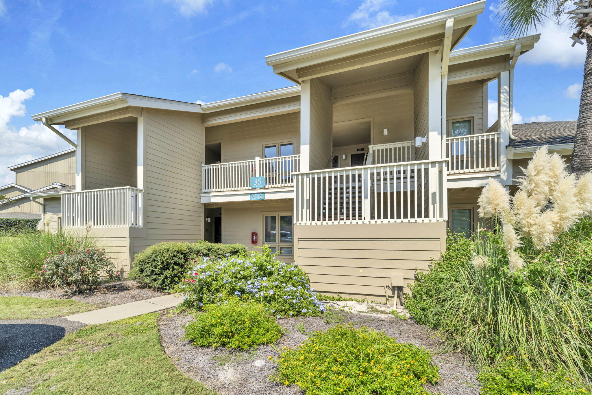 SEASCAPE Lakeside - Residential