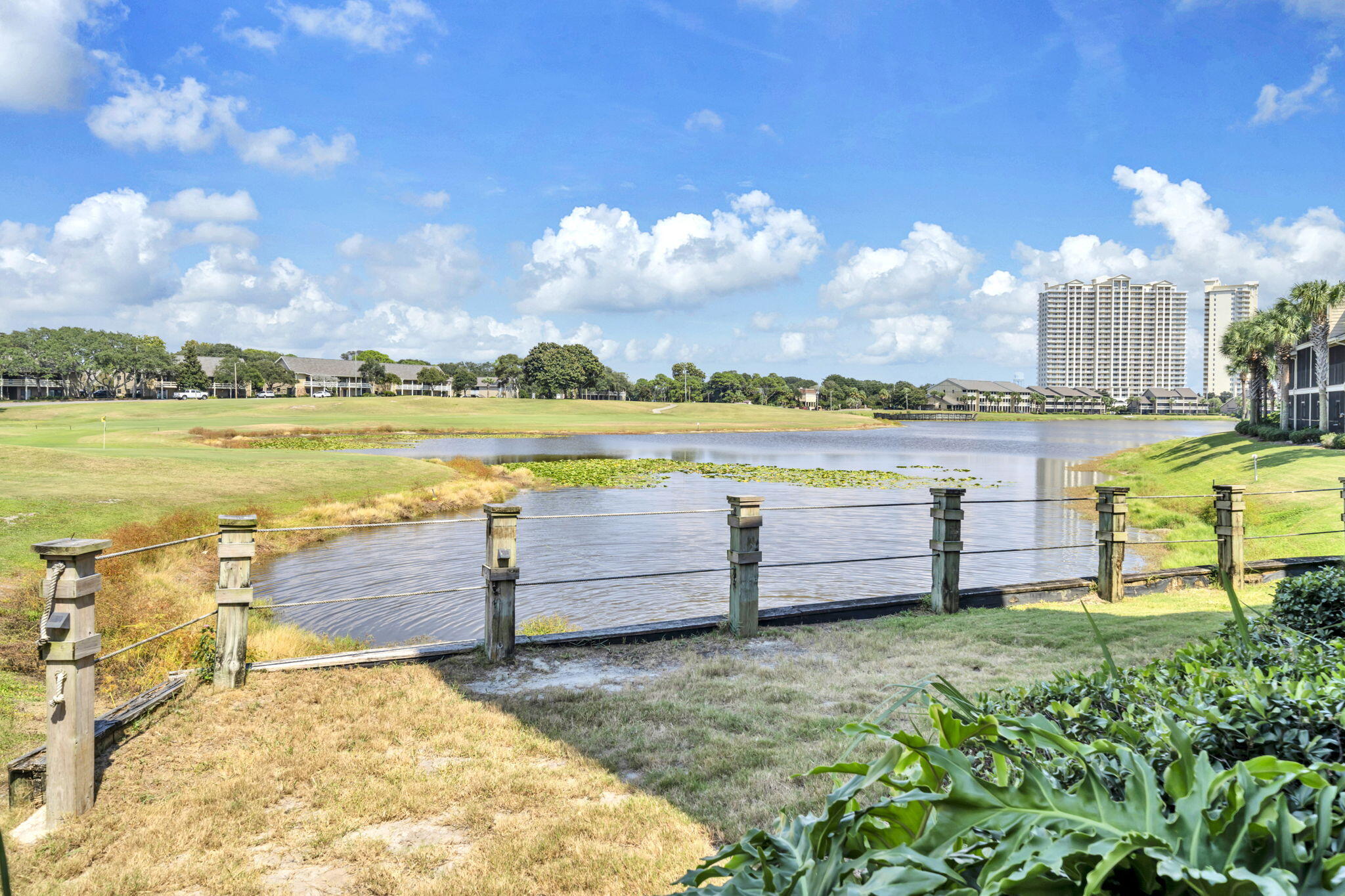 SEASCAPE Lakeside - Residential