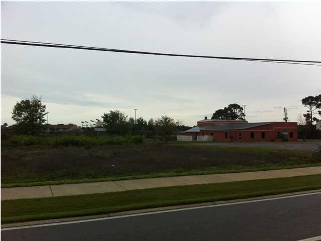 AIRPORT ROAD - Land