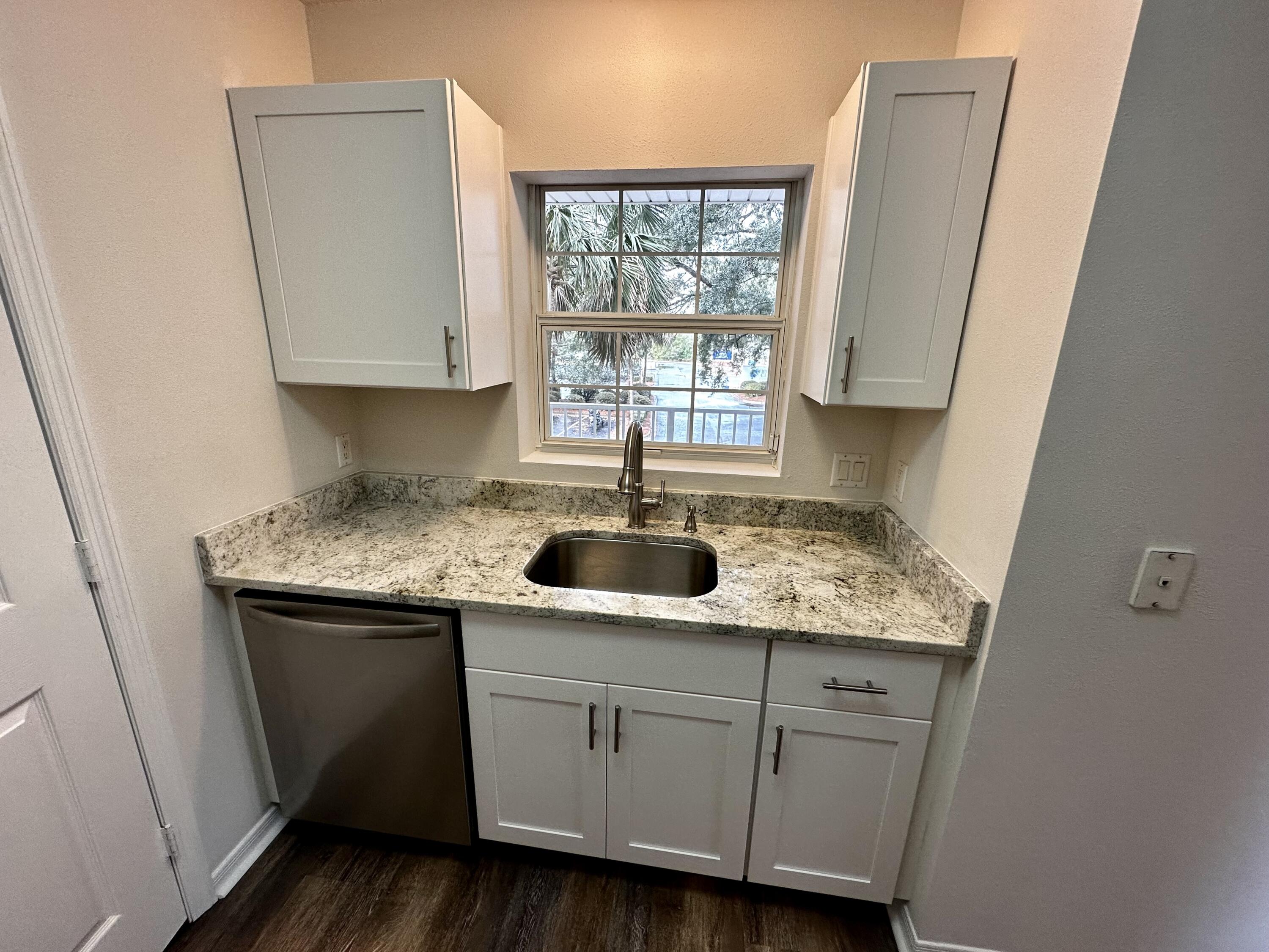 THE FLORIDA CLUB @ BLUEWATER BAY - Residential Lease