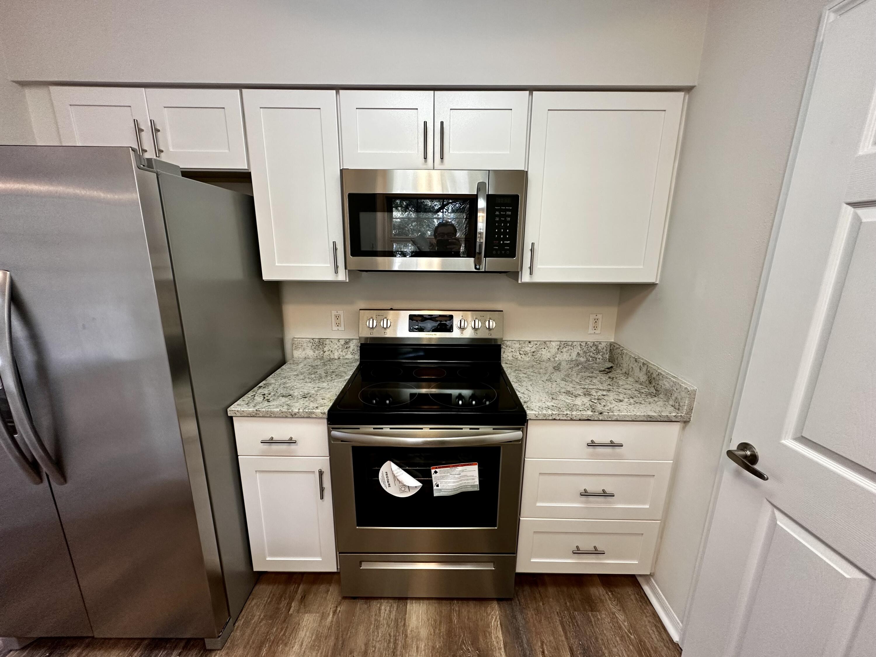 THE FLORIDA CLUB @ BLUEWATER BAY - Residential Lease