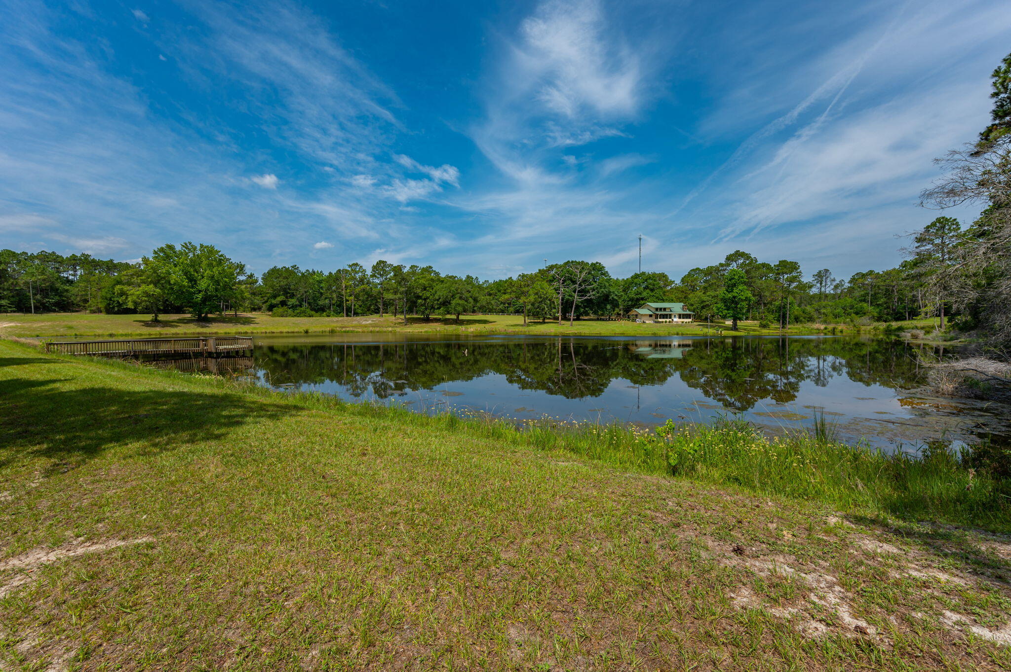 CRESTVIEW SUBURB - Farm