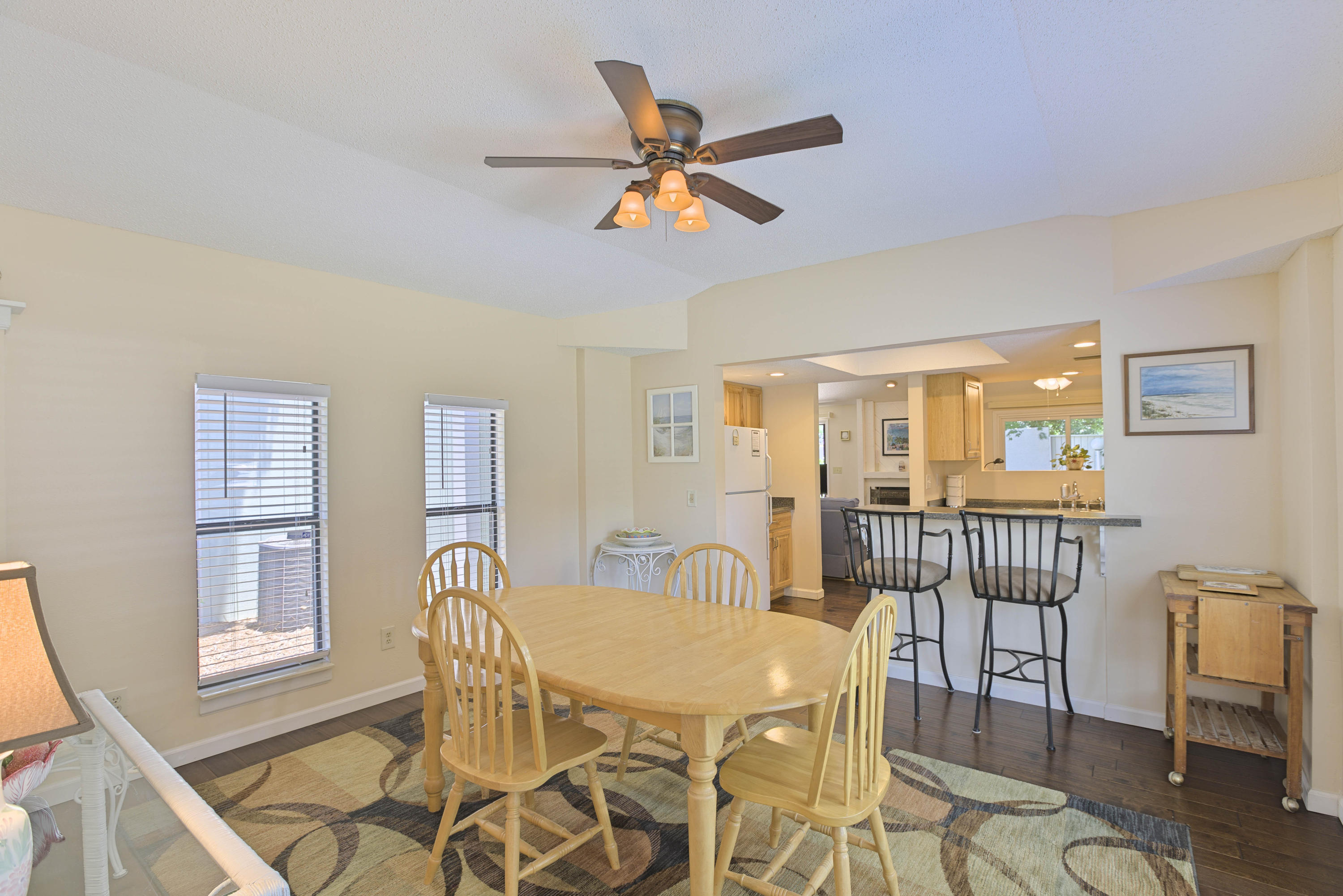 LINKSIDE VILLAGE UNIT 1 - Residential