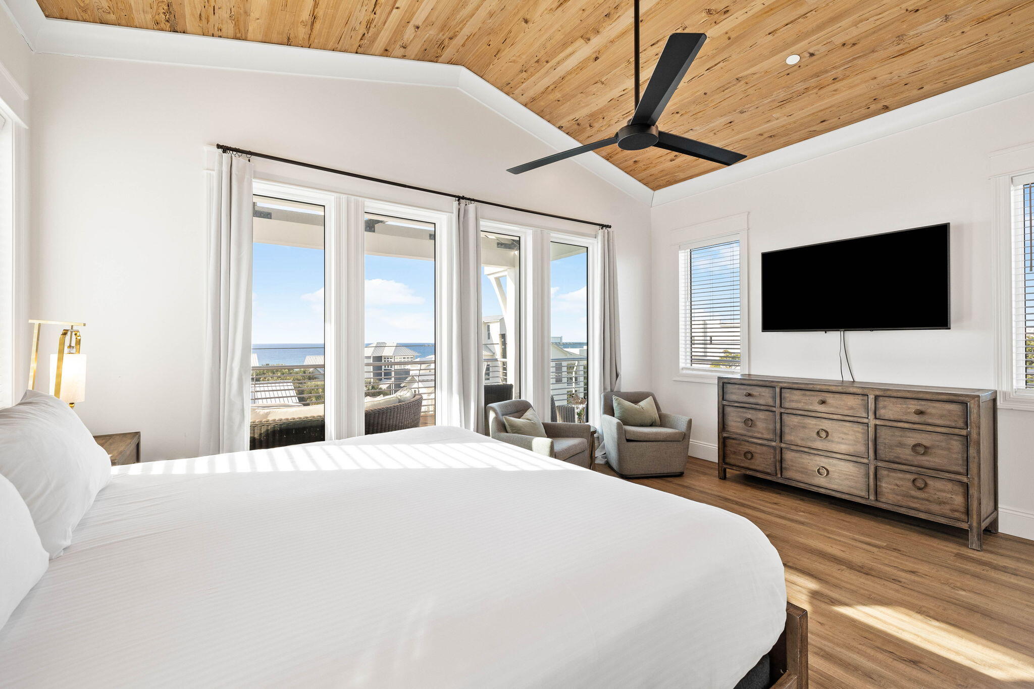 Gulf Shore Manor - Residential