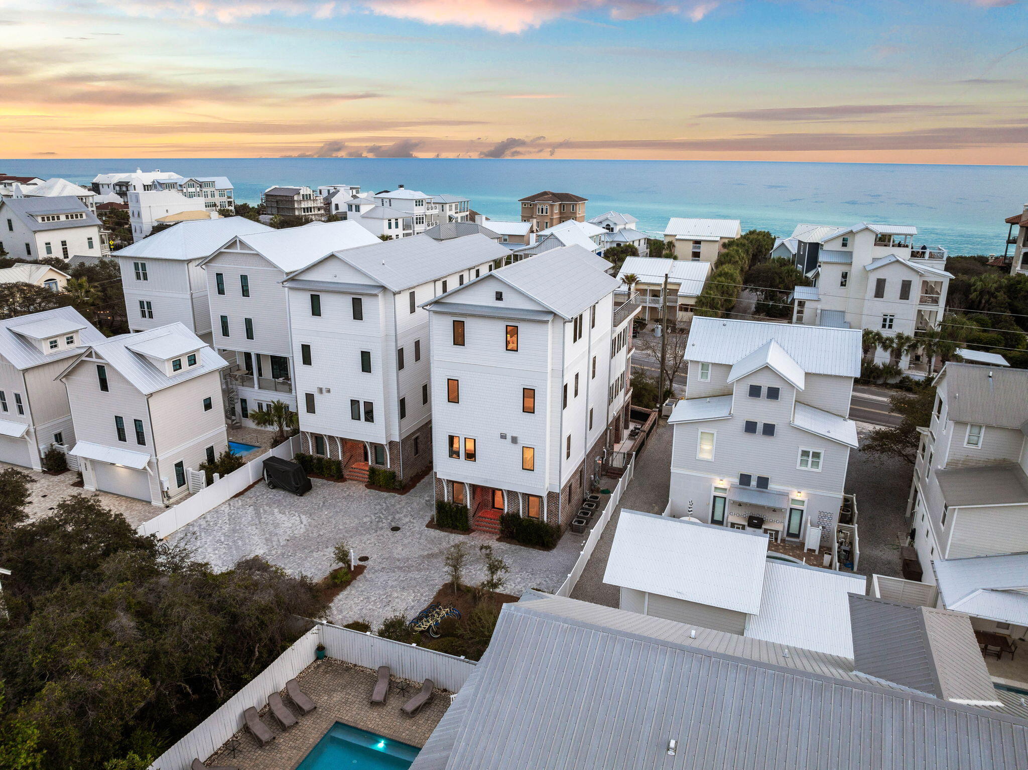 Gulf Shore Manor - Residential