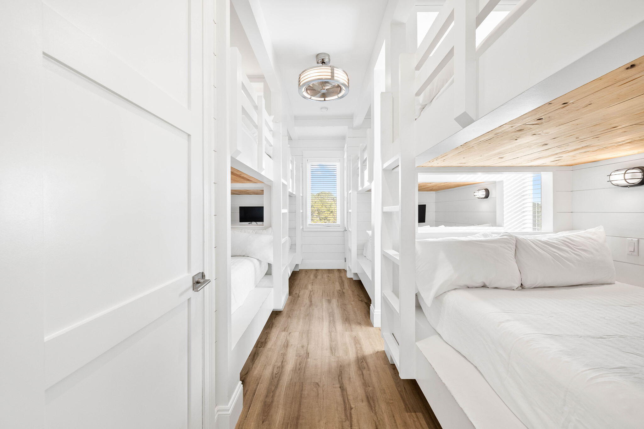 Gulf Shore Manor - Residential