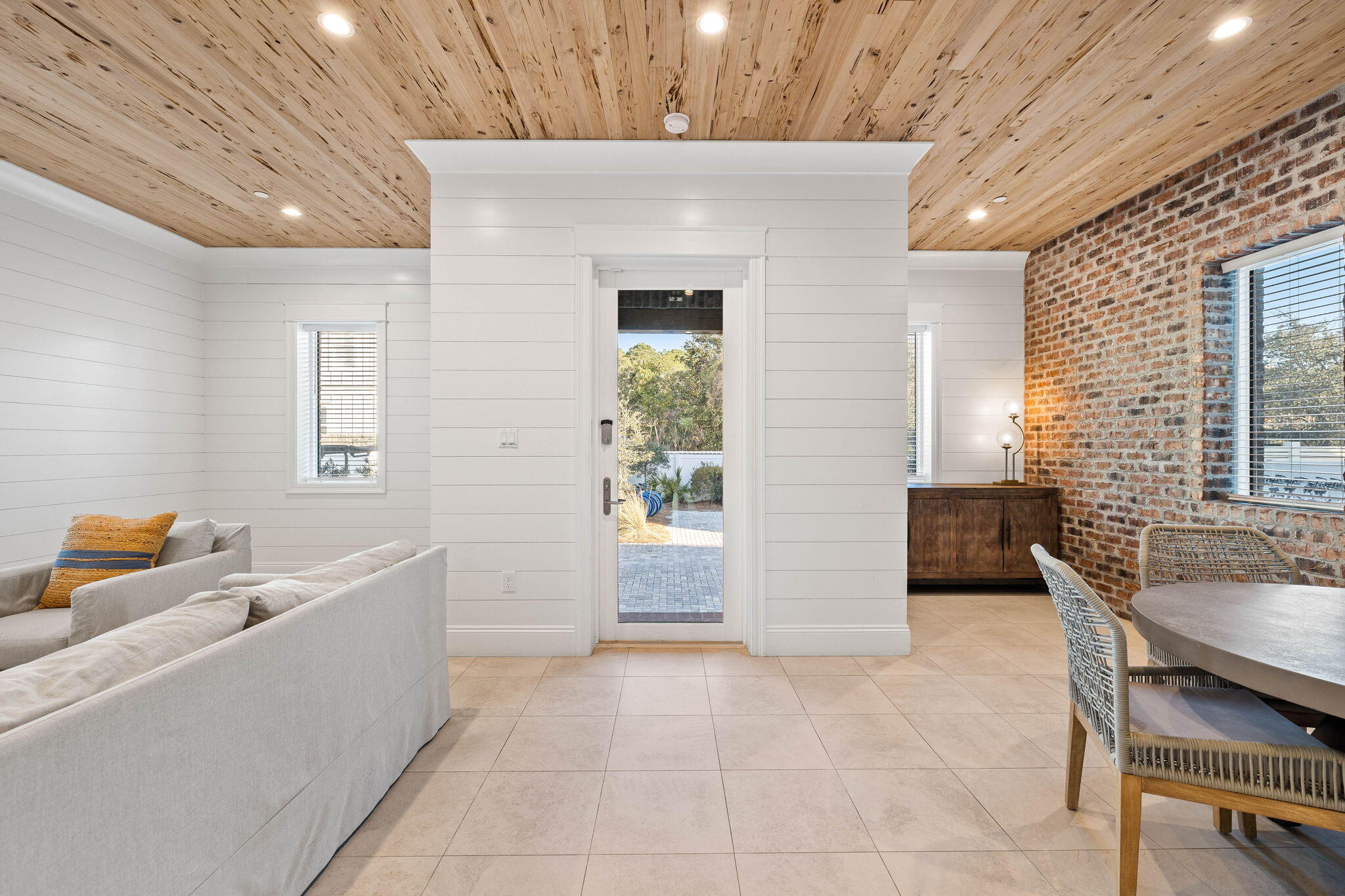 Gulf Shore Manor - Residential
