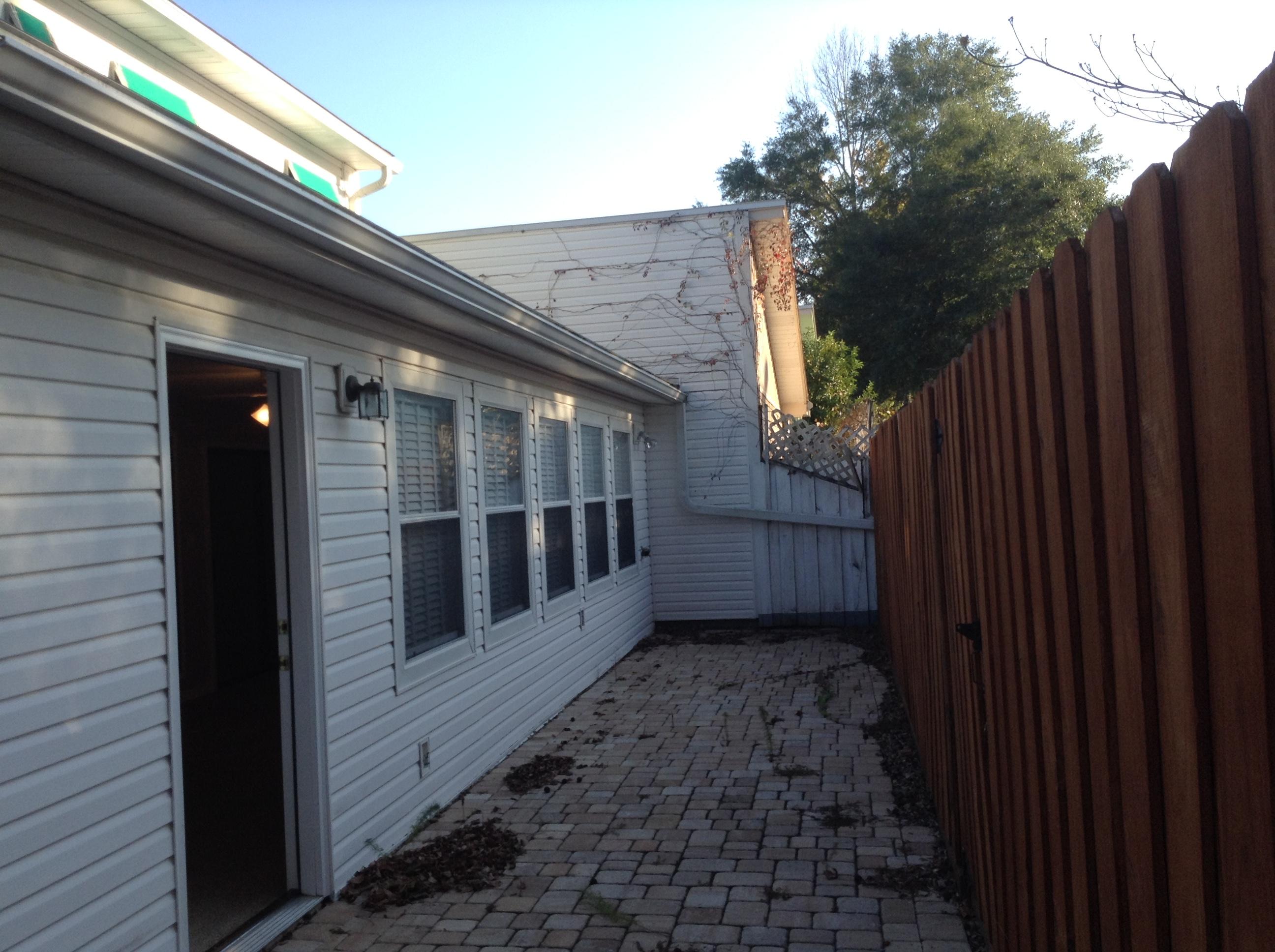 DONLABROOK GARDYNS - Residential