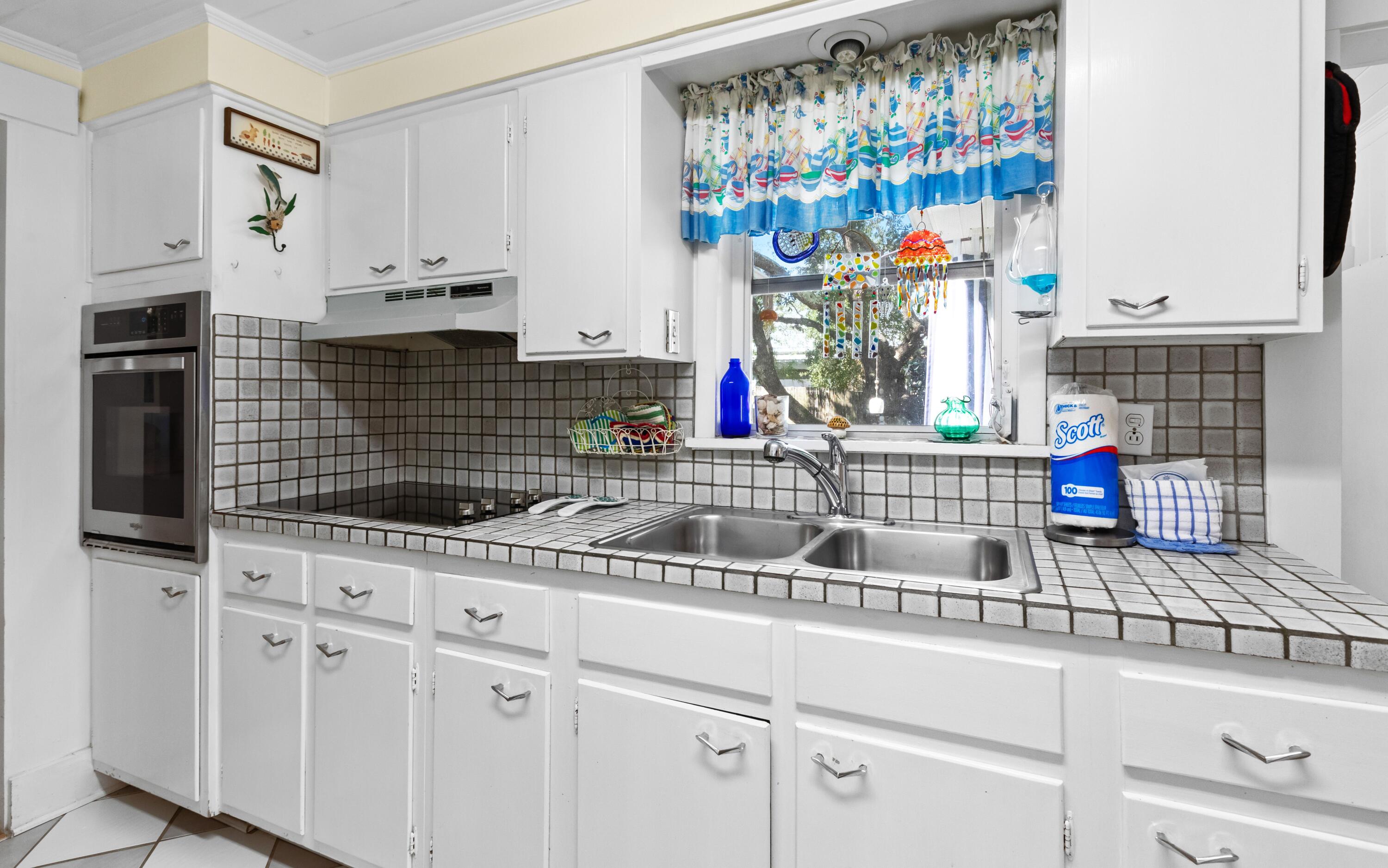 SEAGROVE 3RD ADDN - Residential
