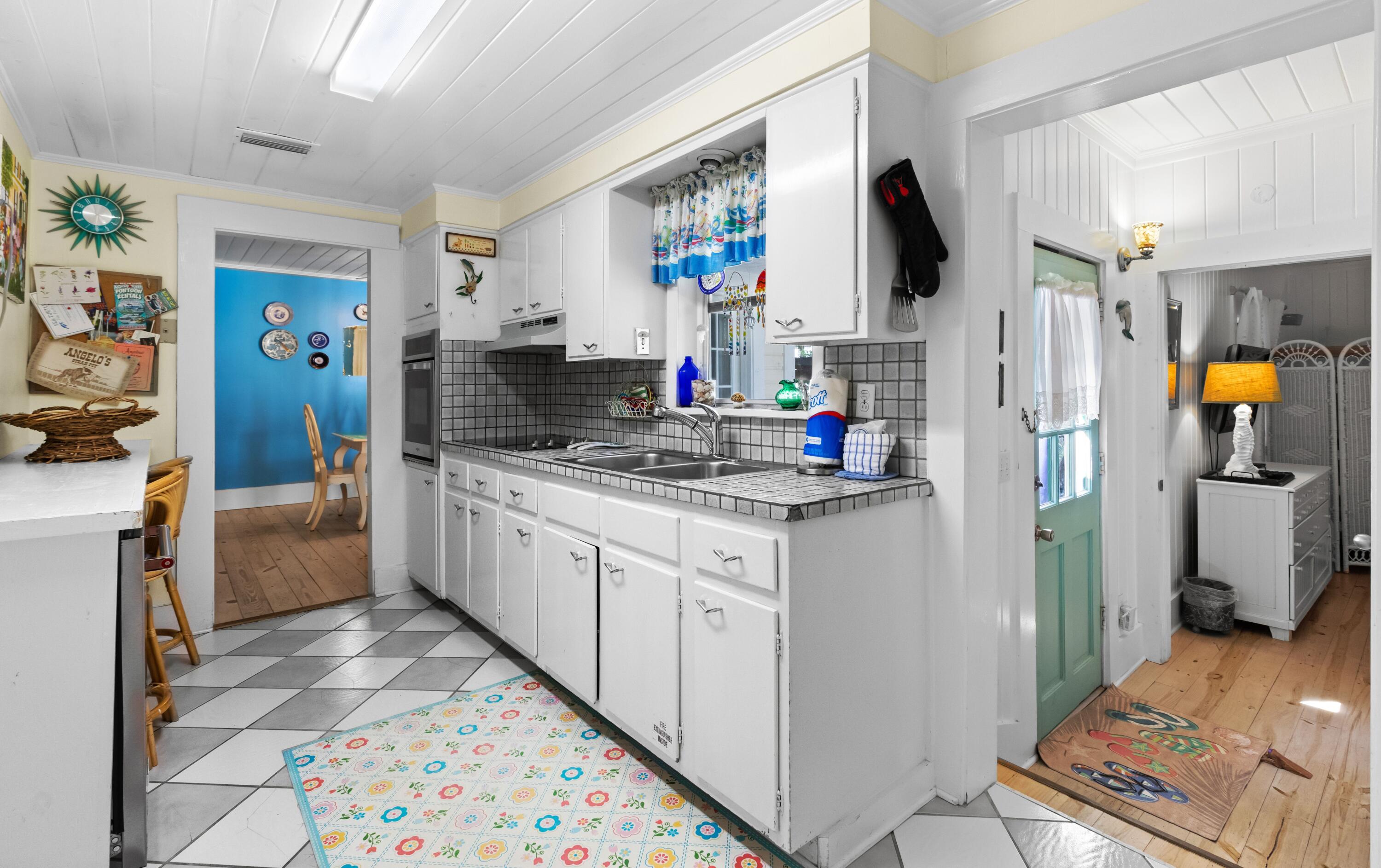 SEAGROVE 3RD ADDN - Residential