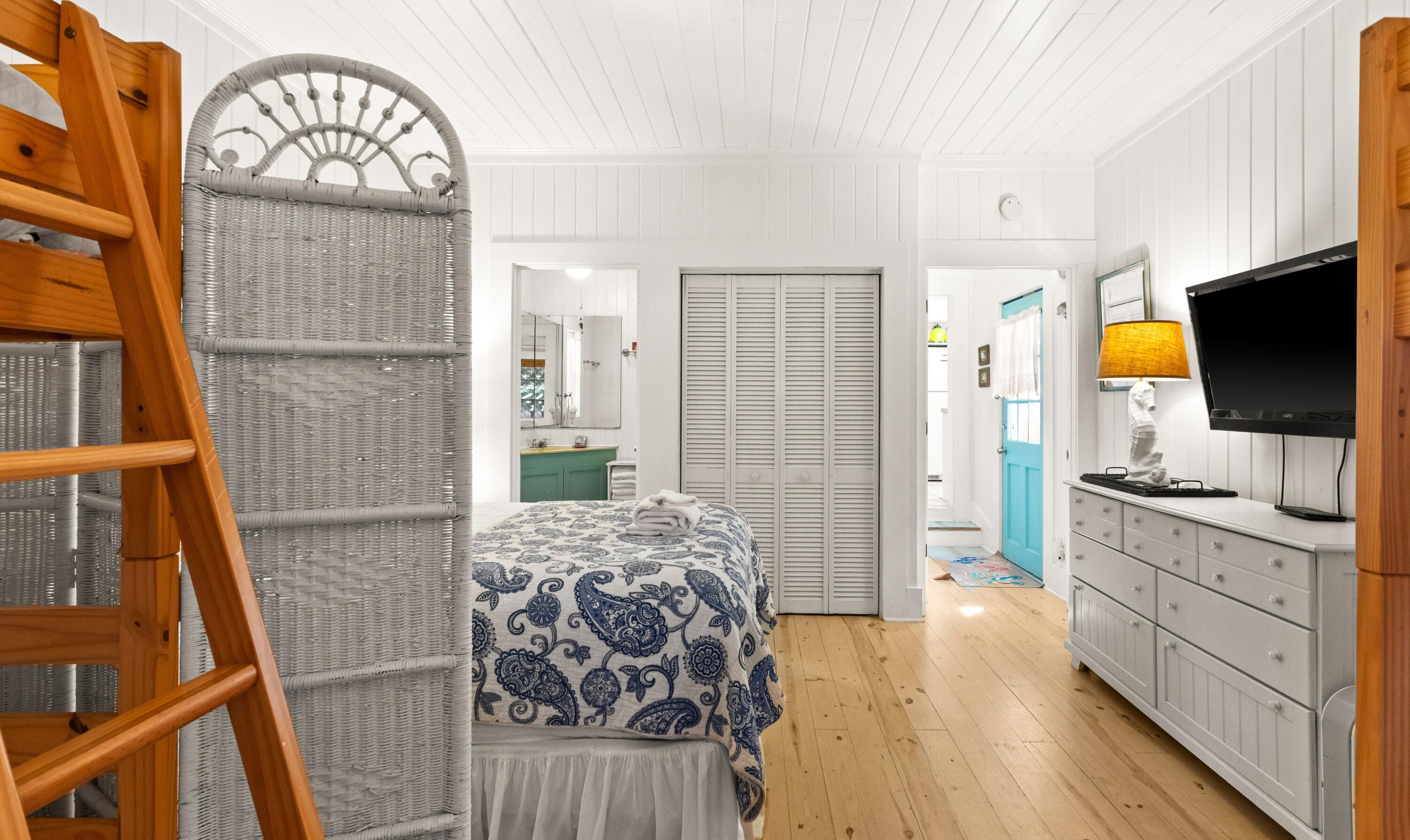 SEAGROVE 3RD ADDN - Residential